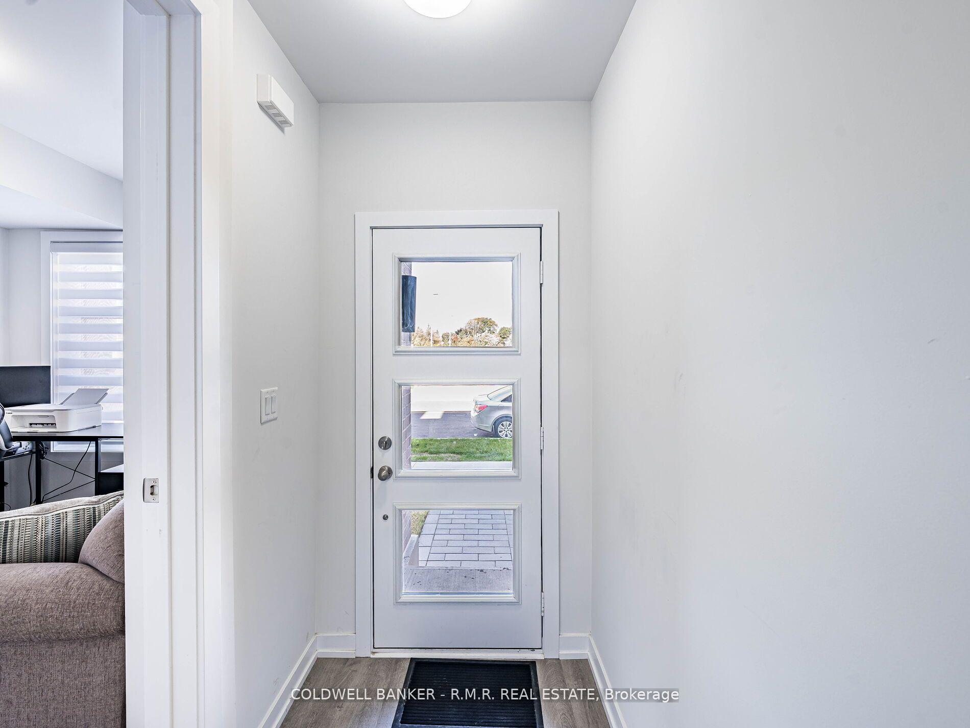 Photo 5 of 136 Brockley Drive, Scarborough, Bendale — HOMEH
