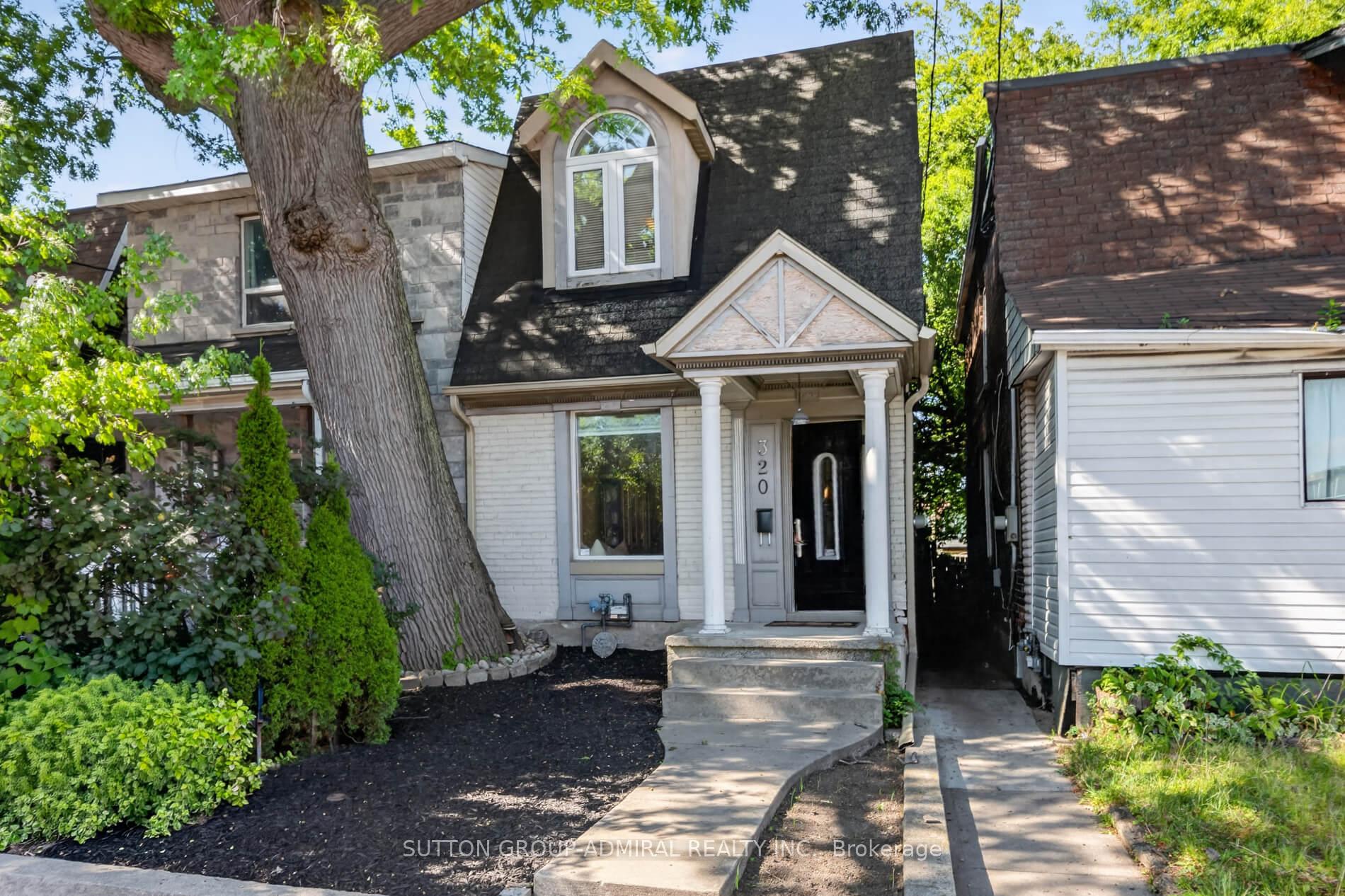 Photo of 320 Weston Road