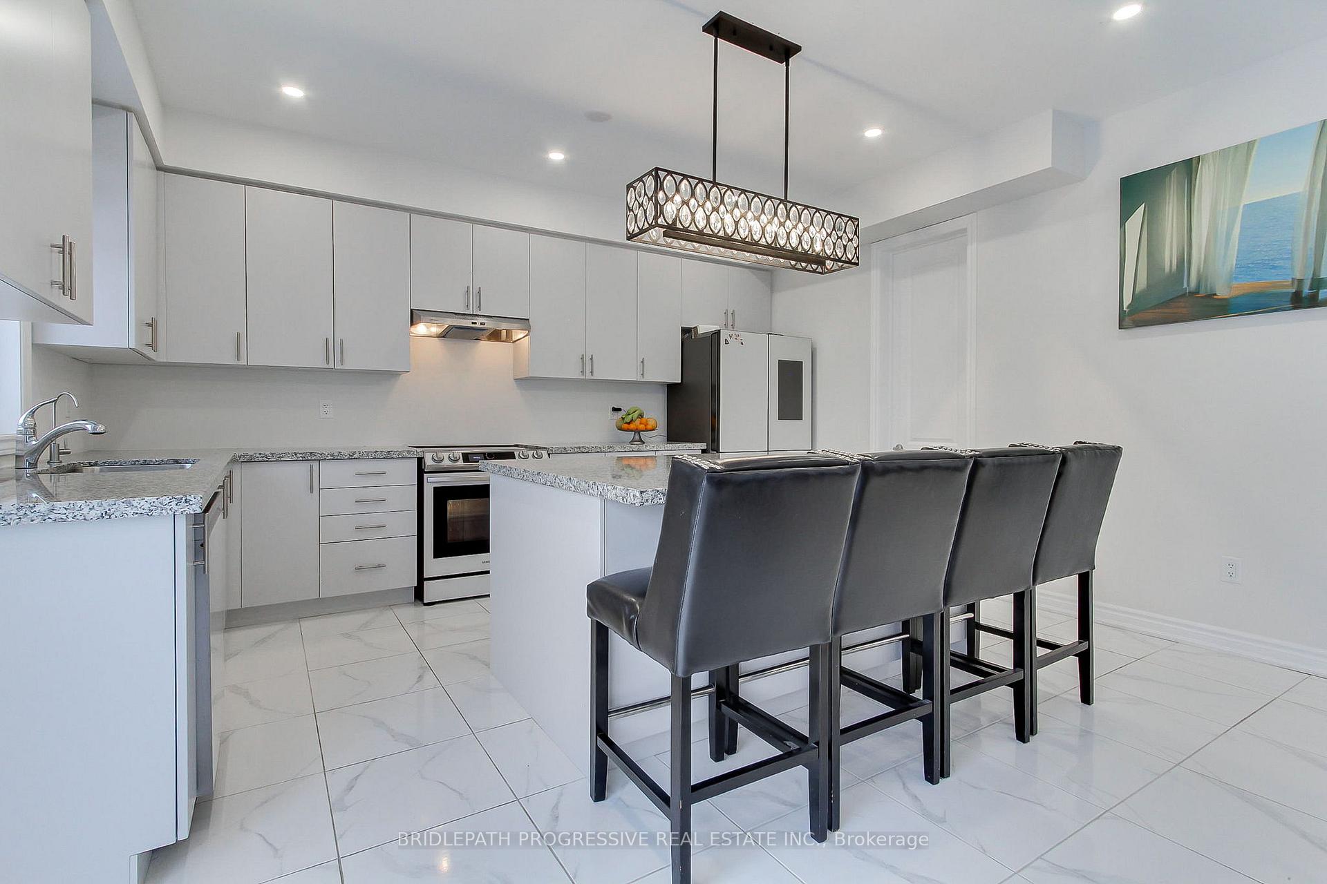 Photo 9 of 145 Terry Fox Drive, Barrie, Rural Barrie Southeast — HOMEH