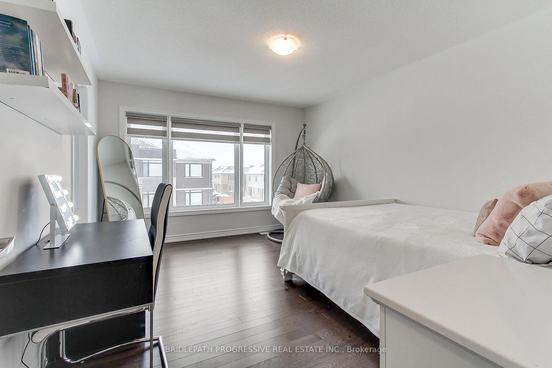 Photo 19 of 145 Terry Fox Drive, Barrie, Rural Barrie Southeast — HOMEH