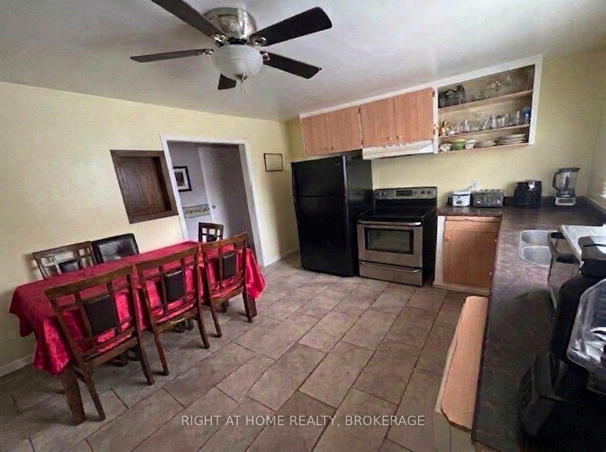Photo 3 of 94 Haynes Avenue, St. Catharines, E. Chester — HOMEH