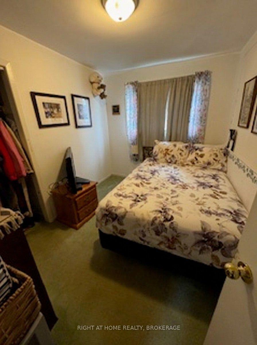 Photo 9 of 94 Haynes Avenue, St. Catharines, E. Chester — HOMEH