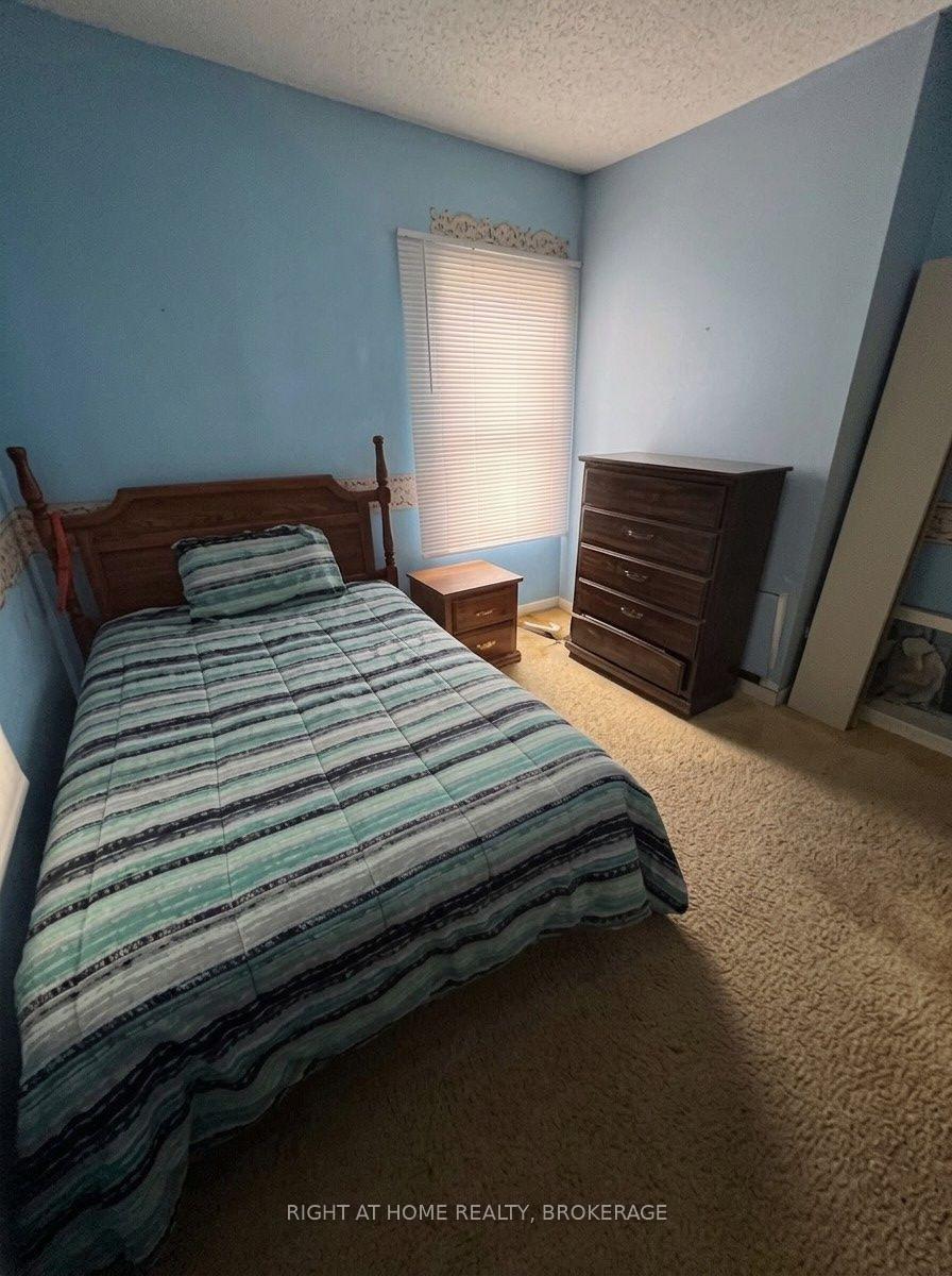 Photo 11 of 94 Haynes Avenue, St. Catharines, E. Chester — HOMEH
