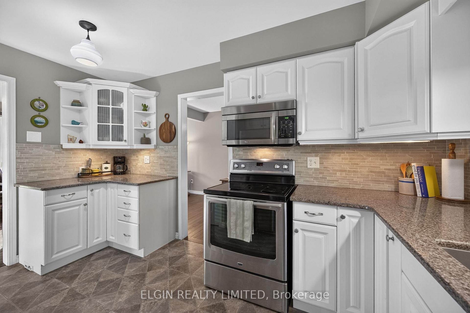 Photo 12 of 6 Aldborough Avenue, St. Thomas — HOMEH