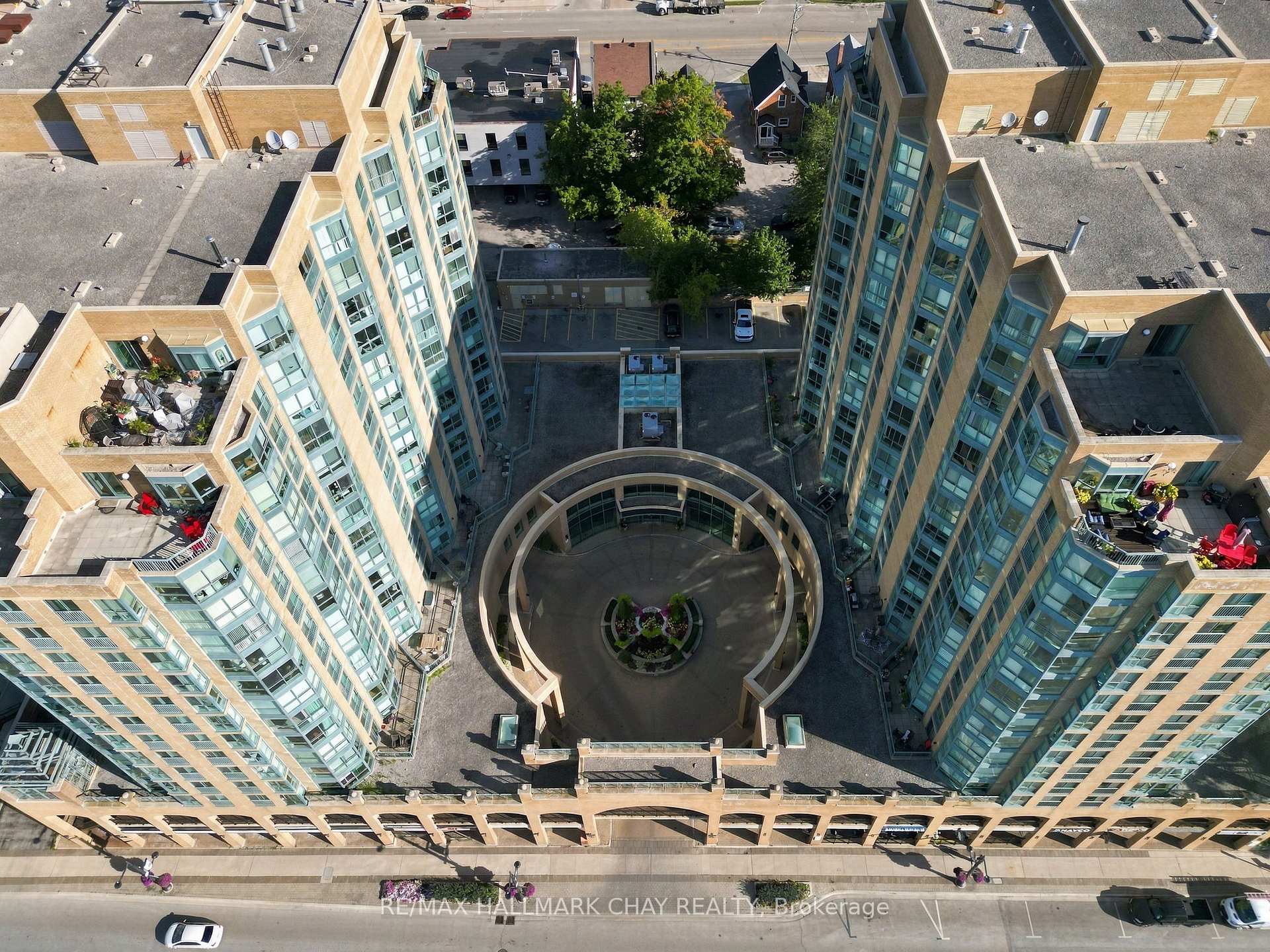 Photo 3 of Unit 710, 150 Dunlop Street E, Barrie, City Centre — HOMEH