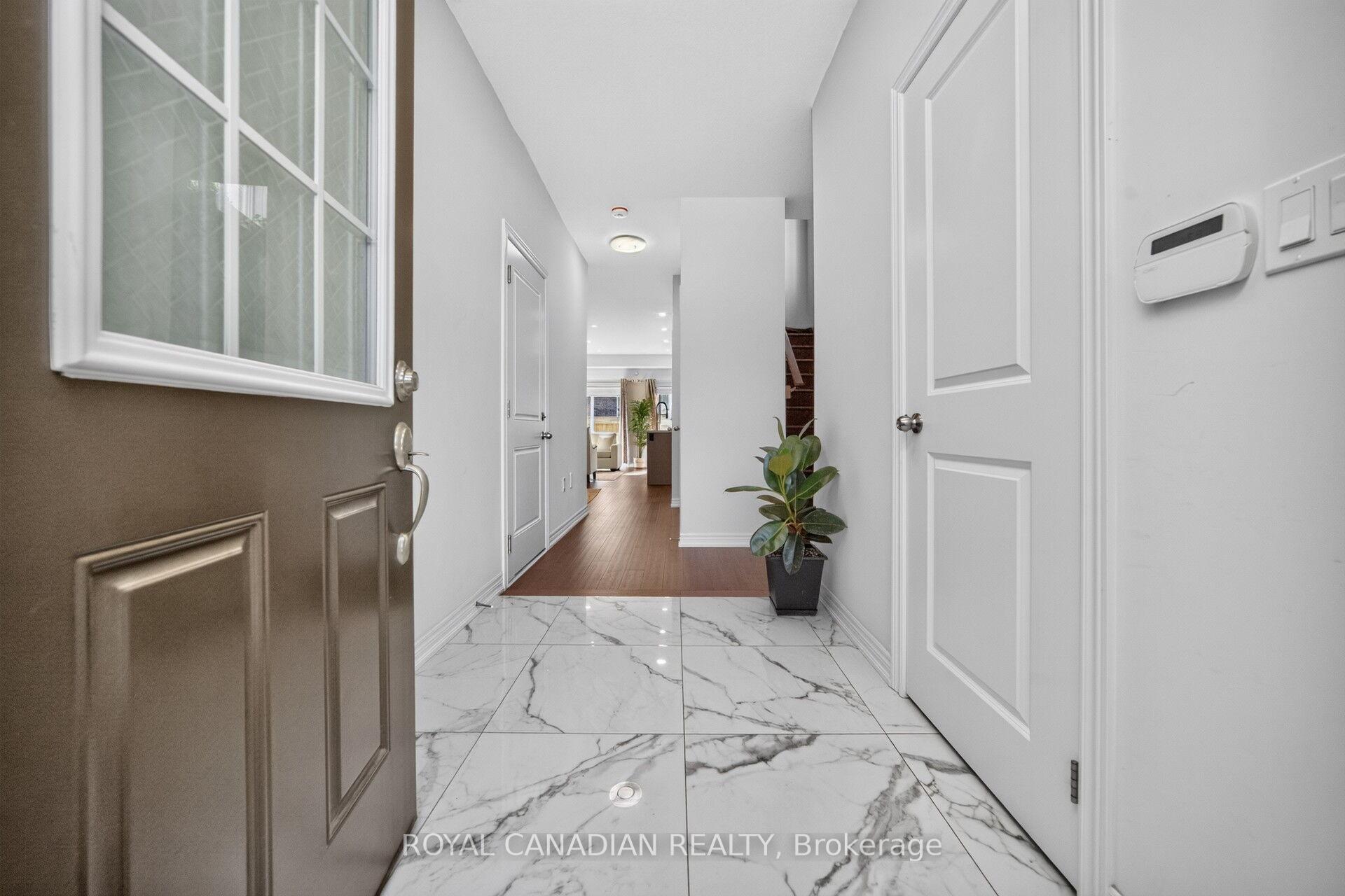 Photo 6 of 72 Bobolink Road, Hamilton, Bruleville — HOMEH