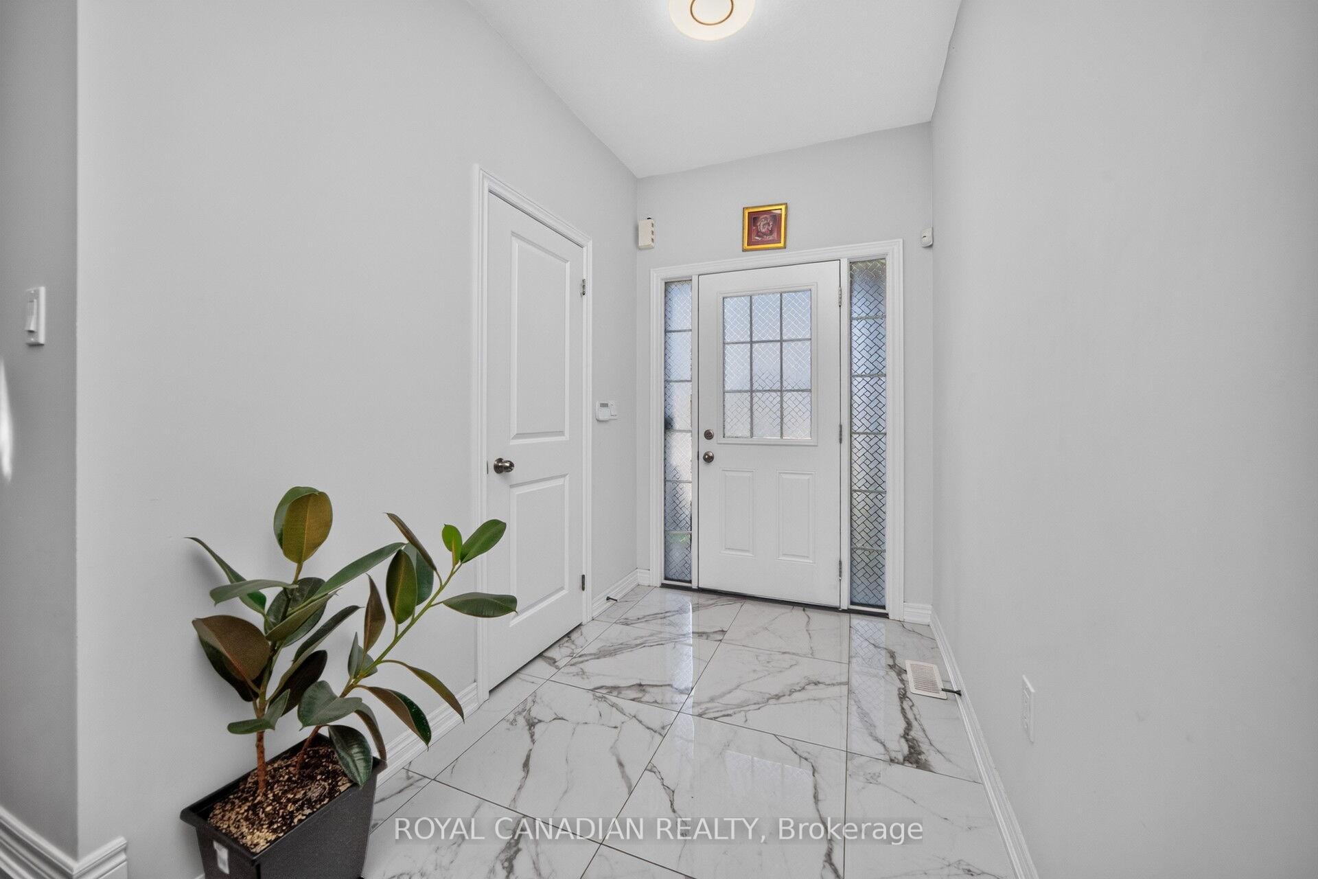 Photo 7 of 72 Bobolink Road, Hamilton, Bruleville — HOMEH