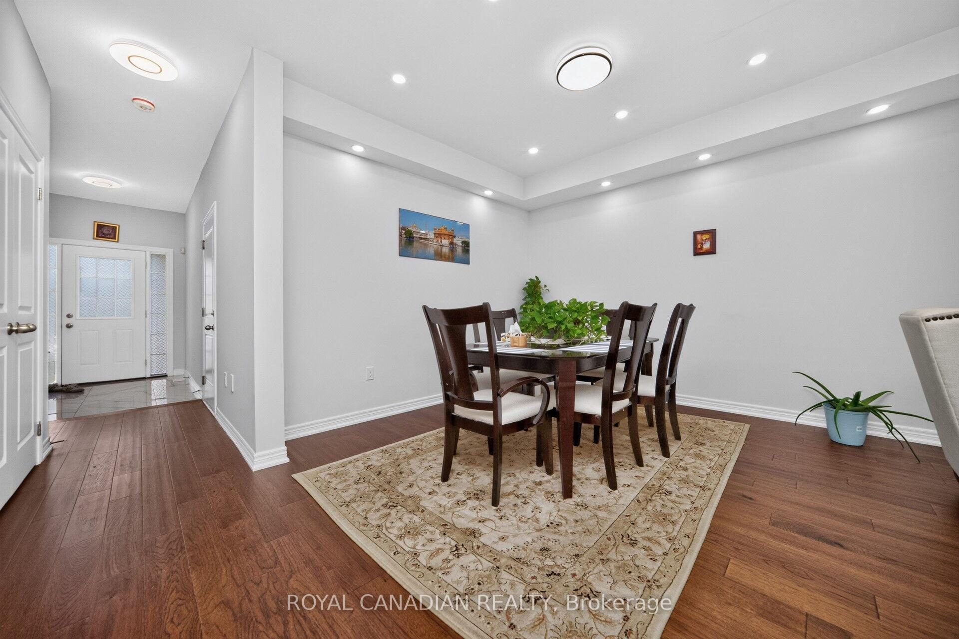 Photo 10 of 72 Bobolink Road, Hamilton, Bruleville — HOMEH