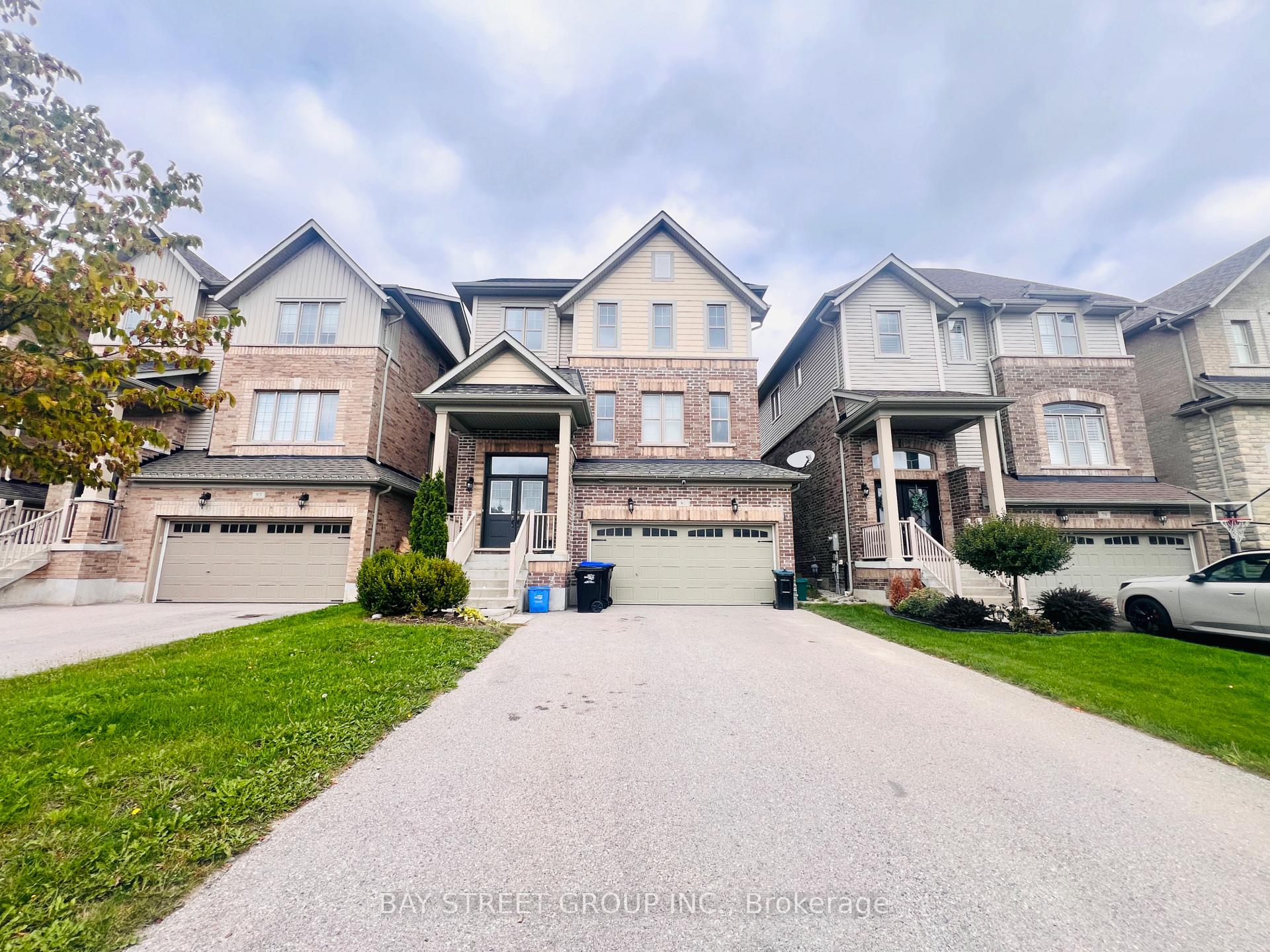 Photo 2 of 81 Sutcliffe Way, New Tecumseth, Rural New Tecumseth — HOMEH