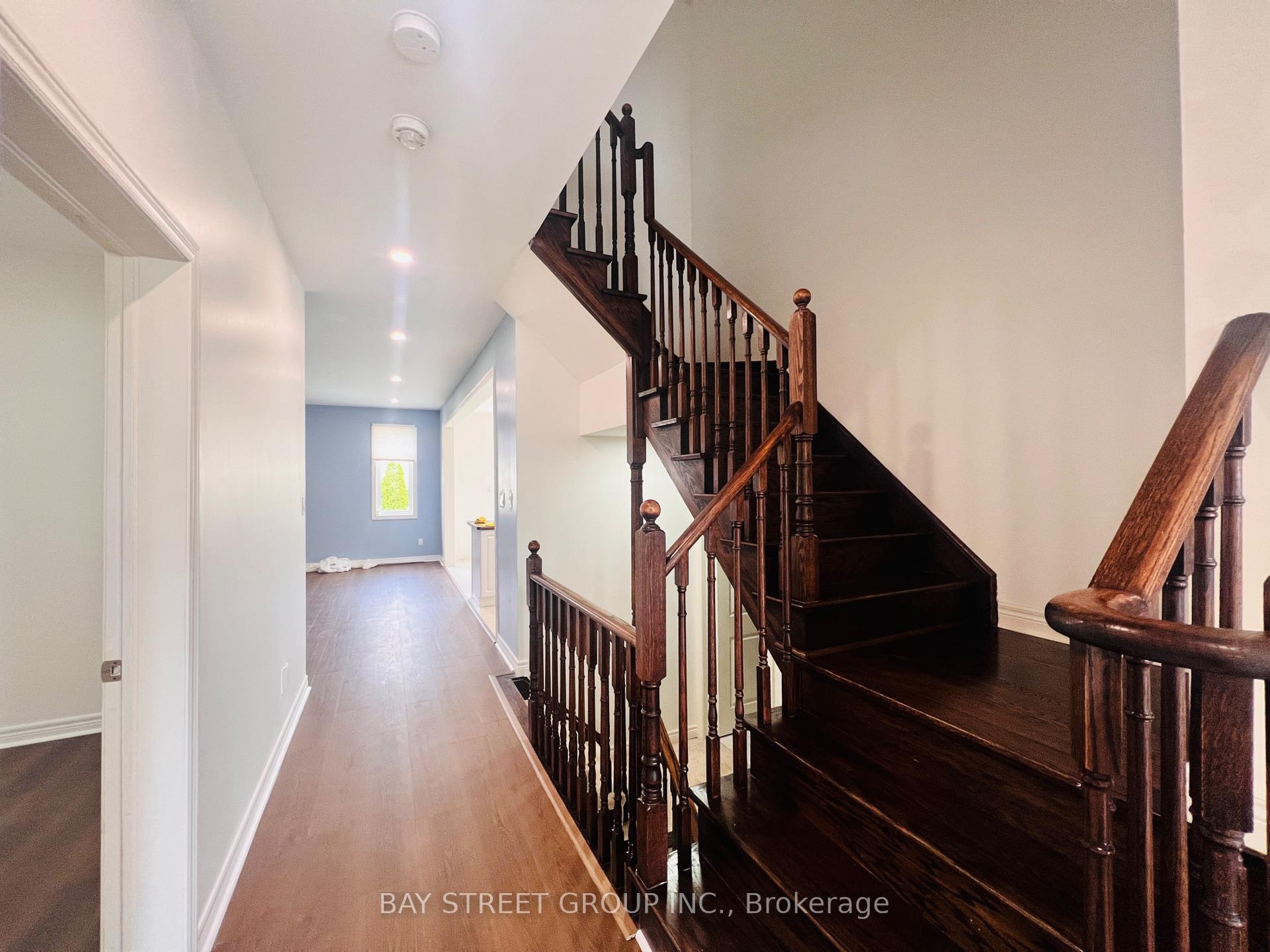 Photo 10 of 81 Sutcliffe Way, New Tecumseth, Rural New Tecumseth — HOMEH