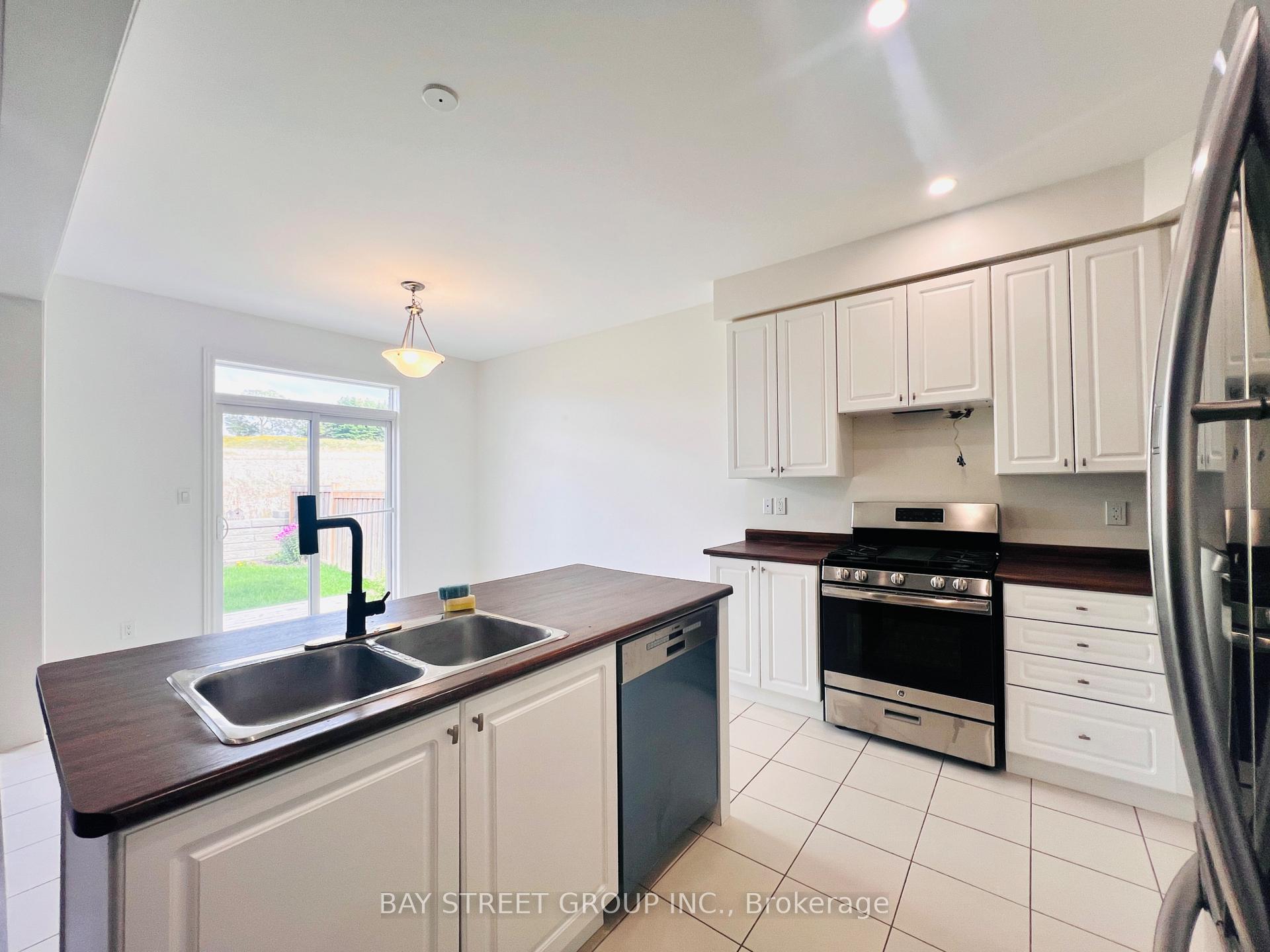 Photo 17 of 81 Sutcliffe Way, New Tecumseth, Rural New Tecumseth — HOMEH