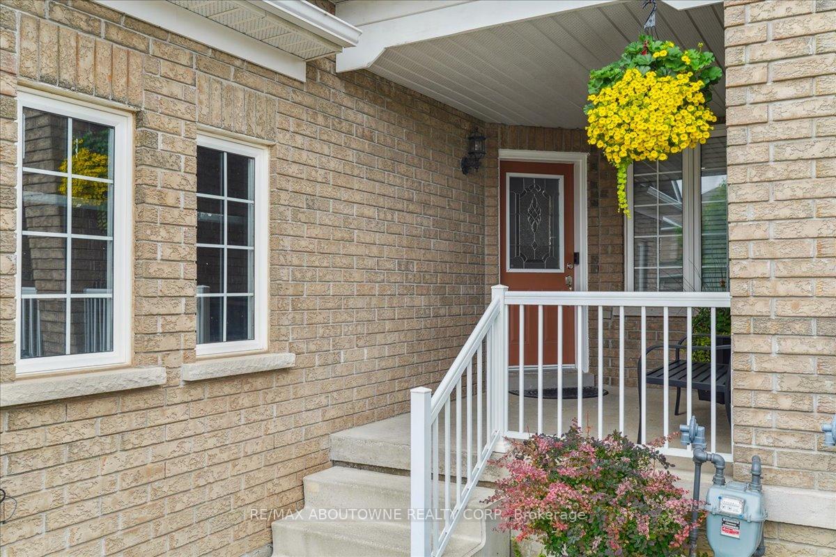 Photo 2 of 248 Albright Road, Brampton, Fletcher's Creek Village — HOMEH