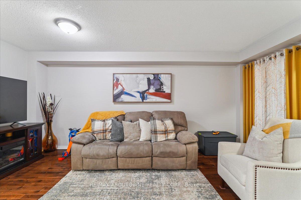 Photo 5 of 248 Albright Road, Brampton, Fletcher's Creek Village — HOMEH