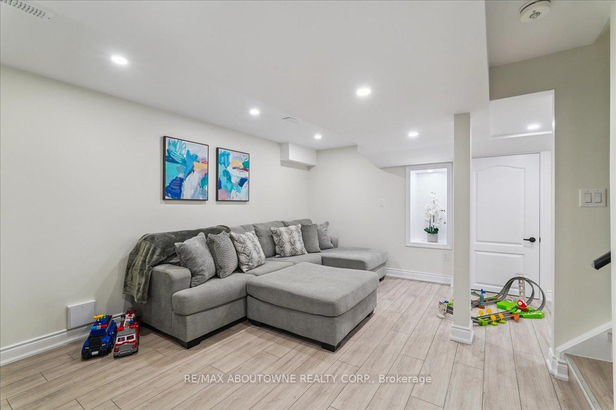 Photo 26 of 248 Albright Road, Brampton, Fletcher's Creek Village — HOMEH