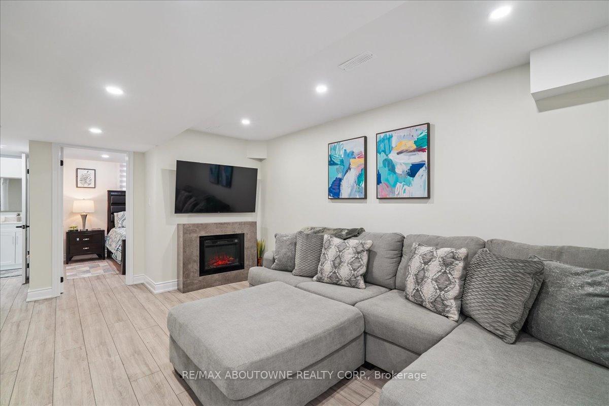 Photo 30 of 248 Albright Road, Brampton, Fletcher's Creek Village — HOMEH