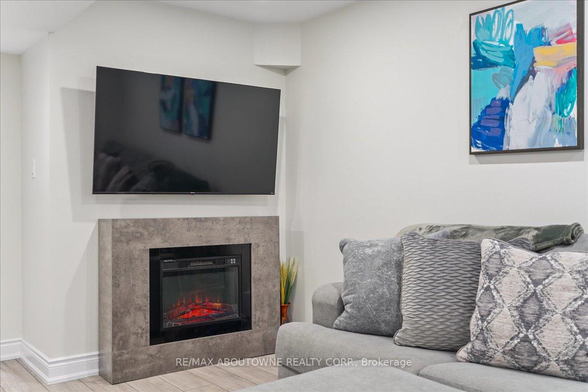 Photo 31 of 248 Albright Road, Brampton, Fletcher's Creek Village — HOMEH