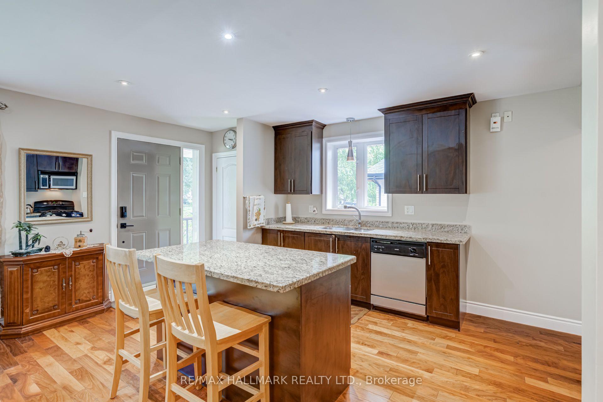 Photo 8 of 1218 Grange Road, Oakville, Falgarwood — HOMEH