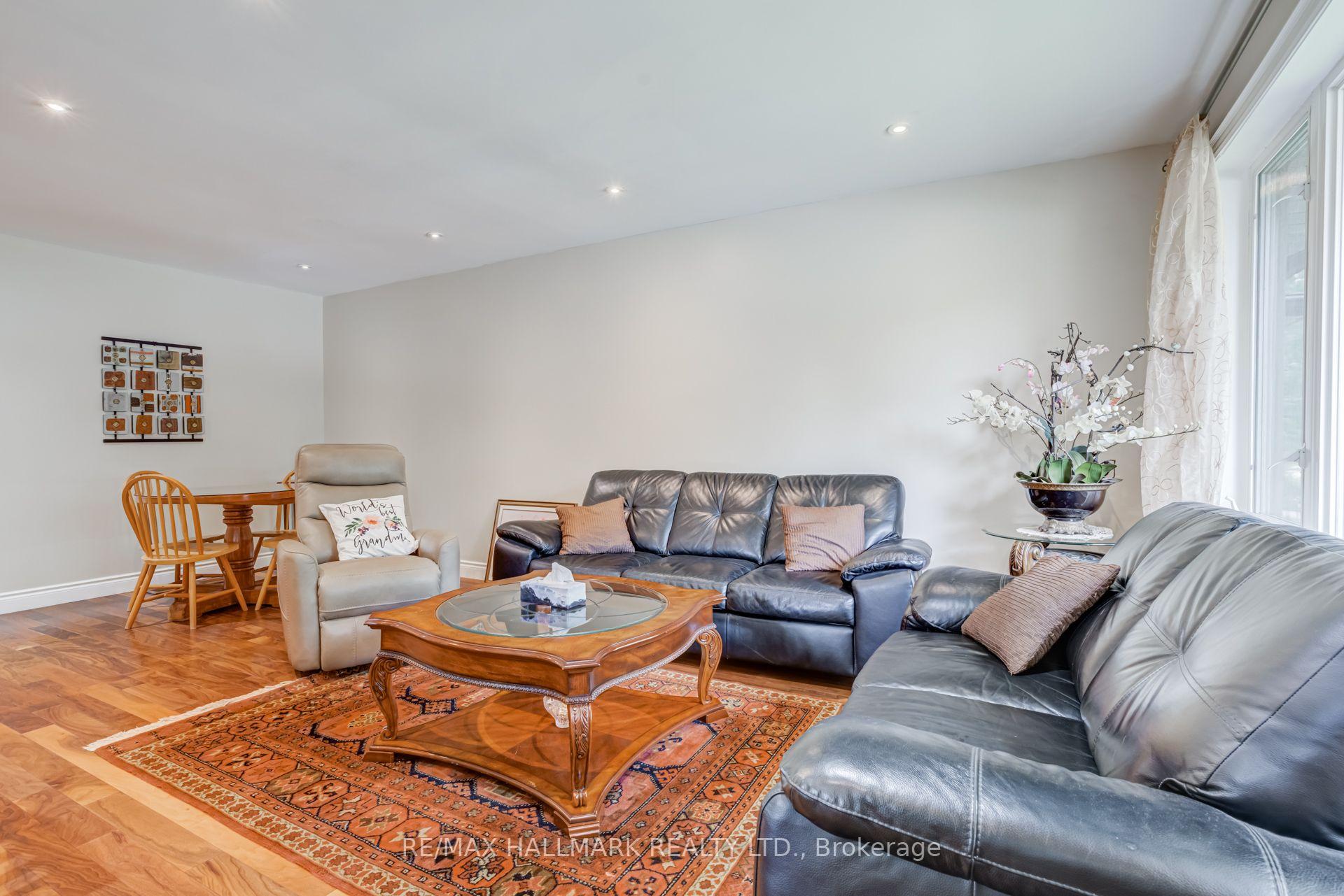 Photo 13 of 1218 Grange Road, Oakville, Falgarwood — HOMEH
