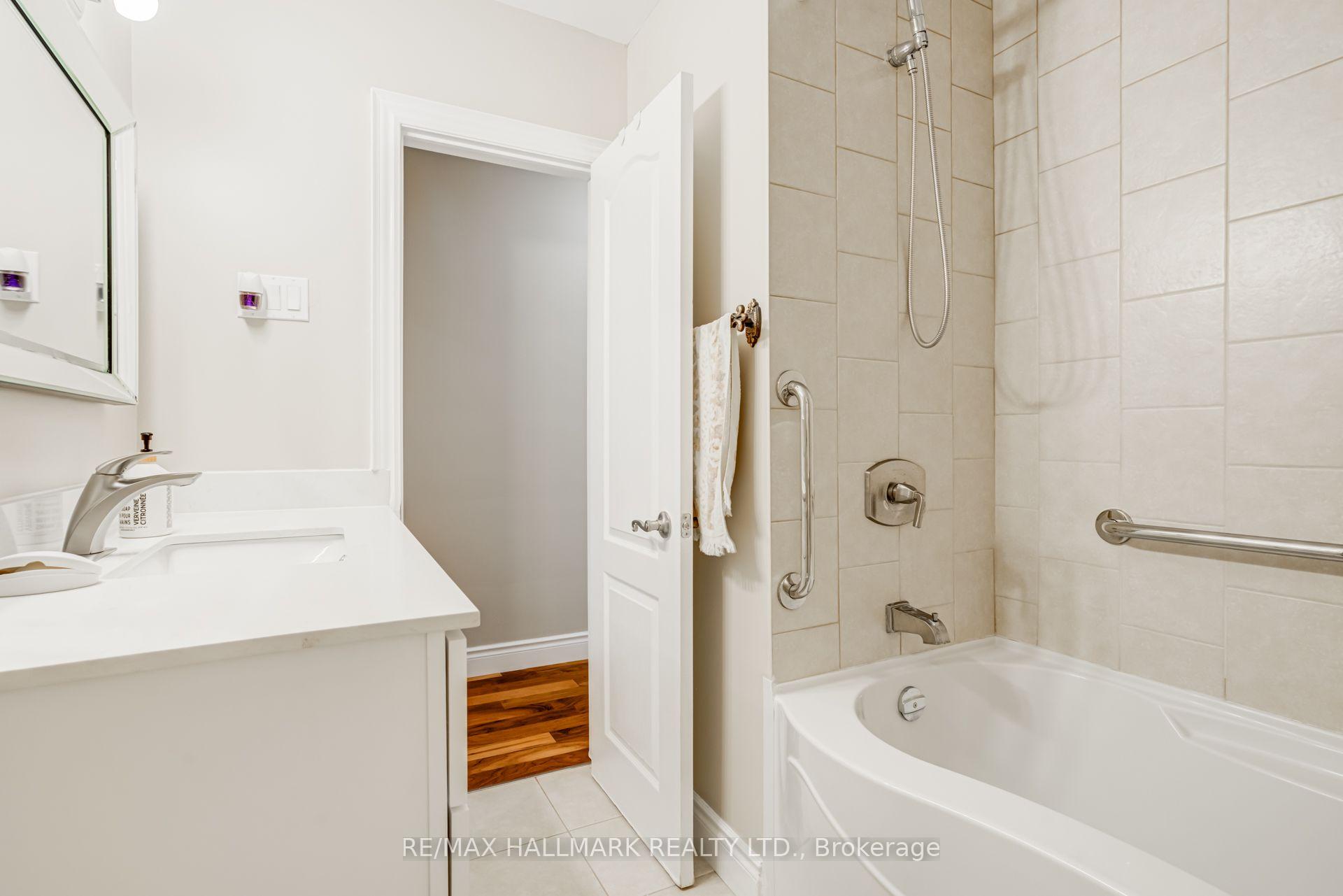 Photo 17 of 1218 Grange Road, Oakville, Falgarwood — HOMEH