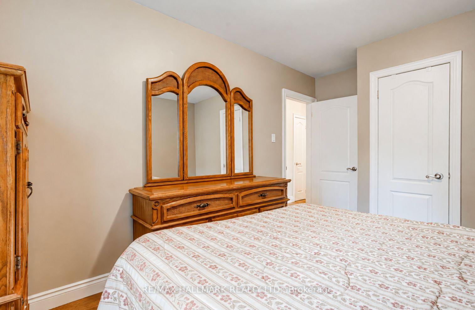 Photo 22 of 1218 Grange Road, Oakville, Falgarwood — HOMEH