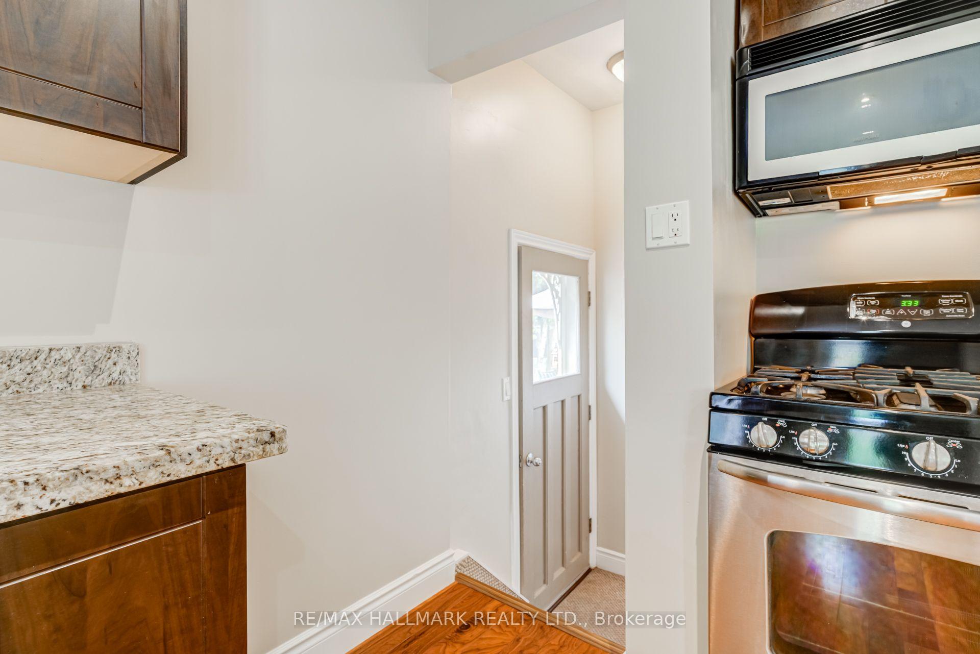 Photo 23 of 1218 Grange Road, Oakville, Falgarwood — HOMEH