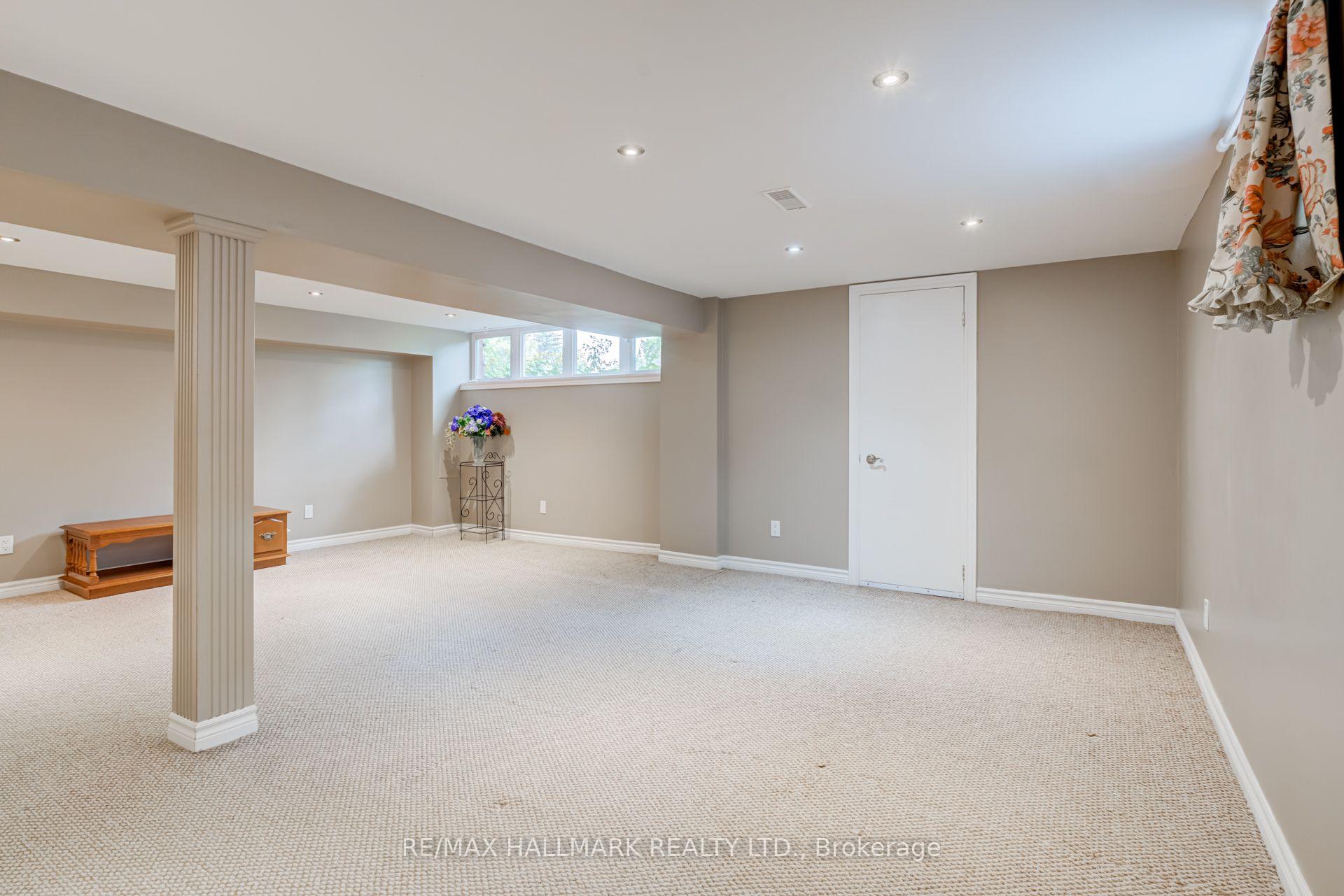 Photo 25 of 1218 Grange Road, Oakville, Falgarwood — HOMEH