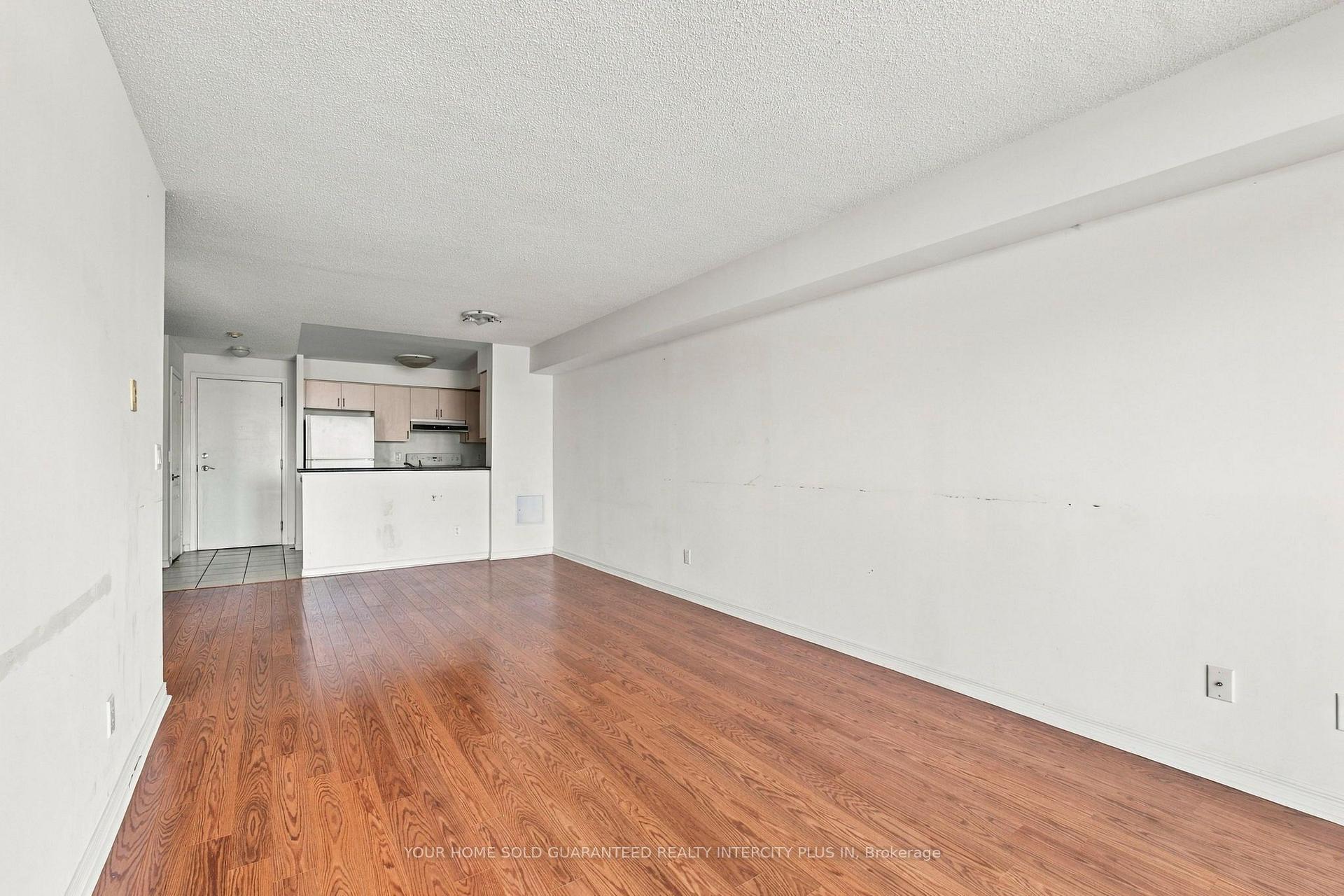 Photo 19 of Unit 802, 3650 Kingston Road, Scarborough, Scarborough Village — HOMEH