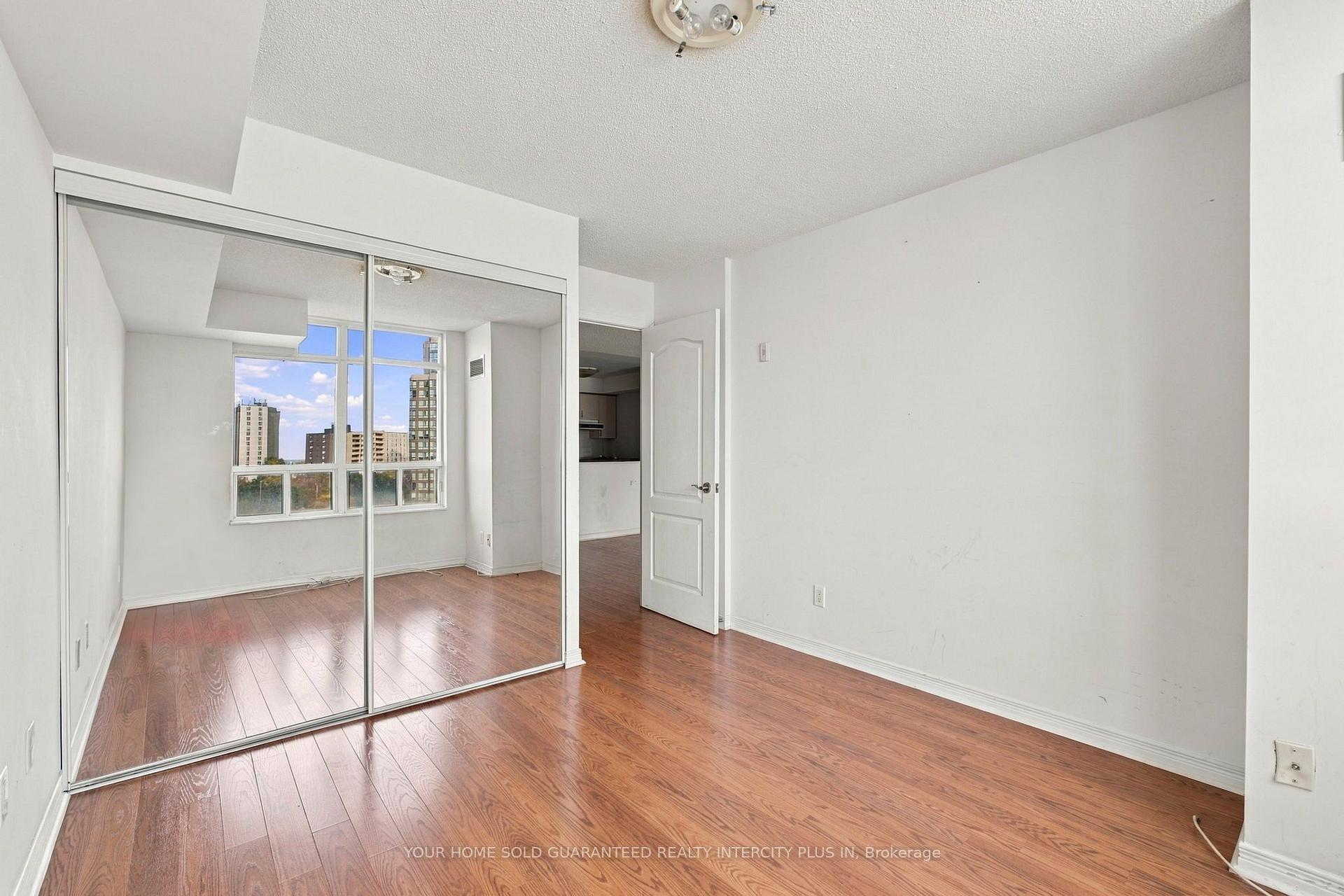 Photo 21 of Unit 802, 3650 Kingston Road, Scarborough, Scarborough Village — HOMEH