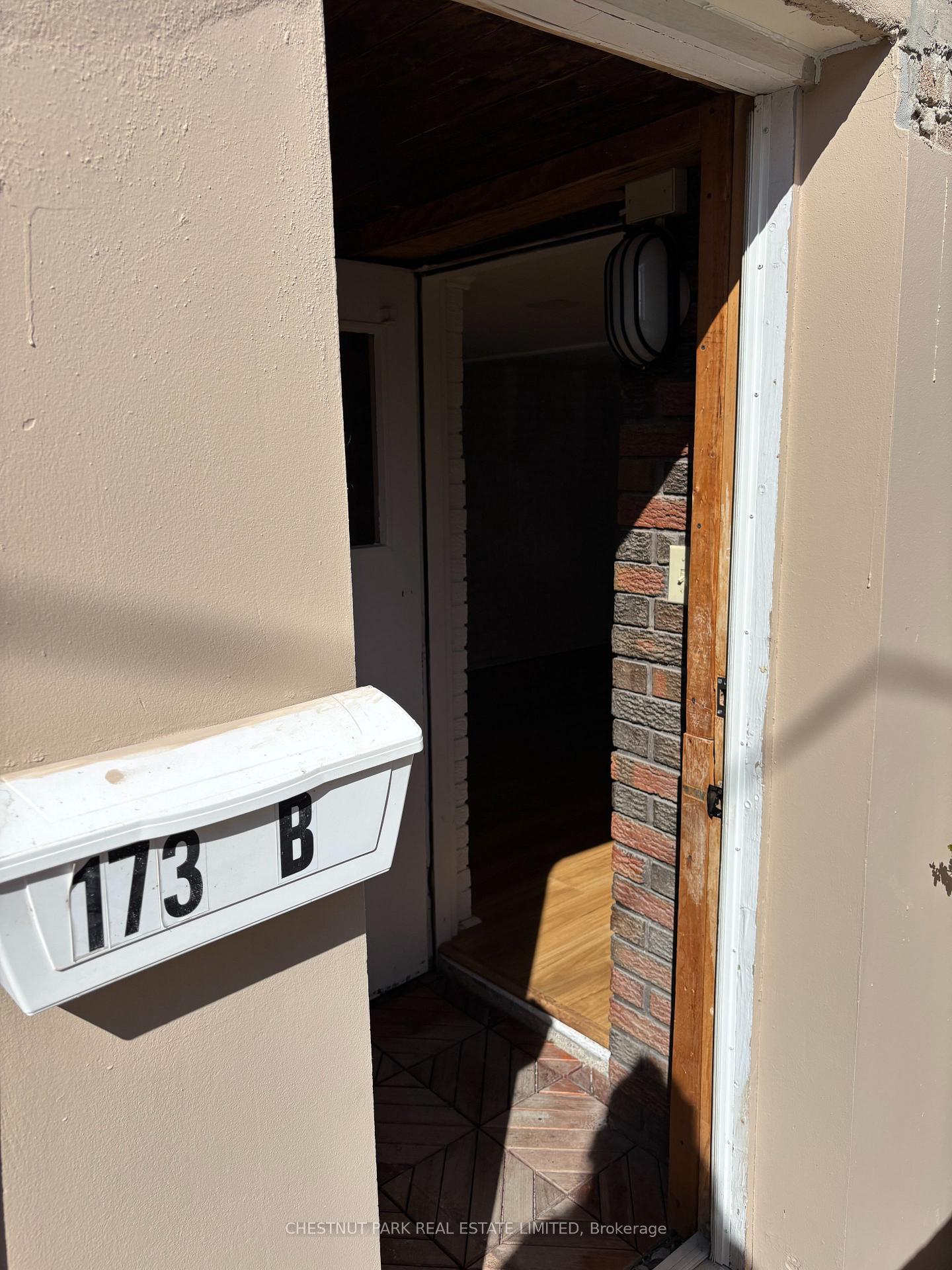 Photo 3 of Unit Lower, 173 Chambers Avenue, Toronto, Keelesdale-Eglinton West — HOMEH