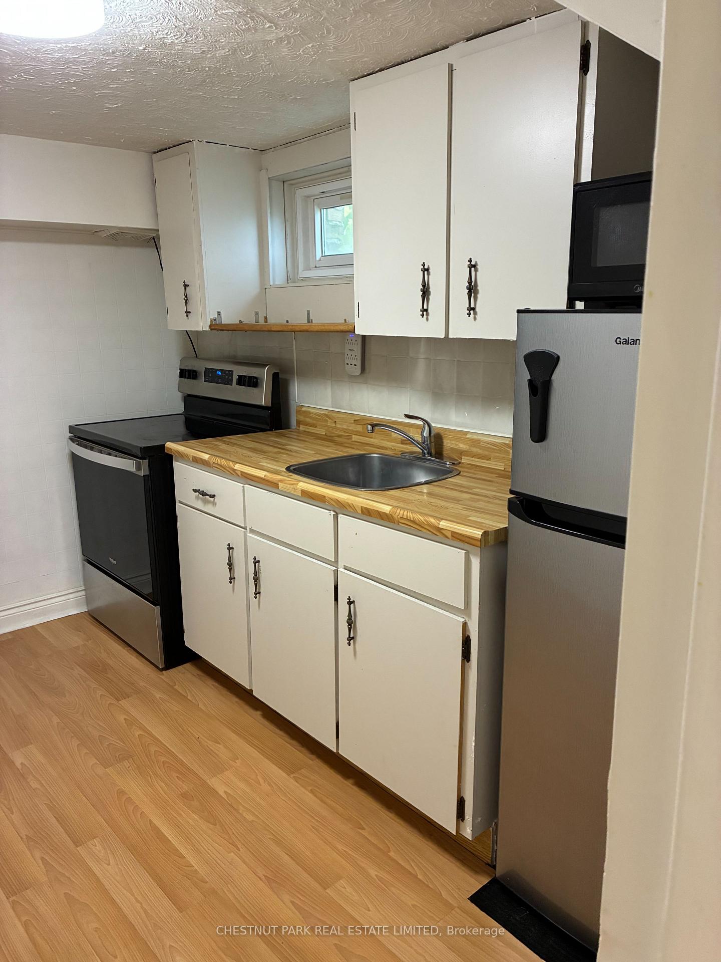 Photo 10 of Unit Lower, 173 Chambers Avenue, Toronto, Keelesdale-Eglinton West — HOMEH