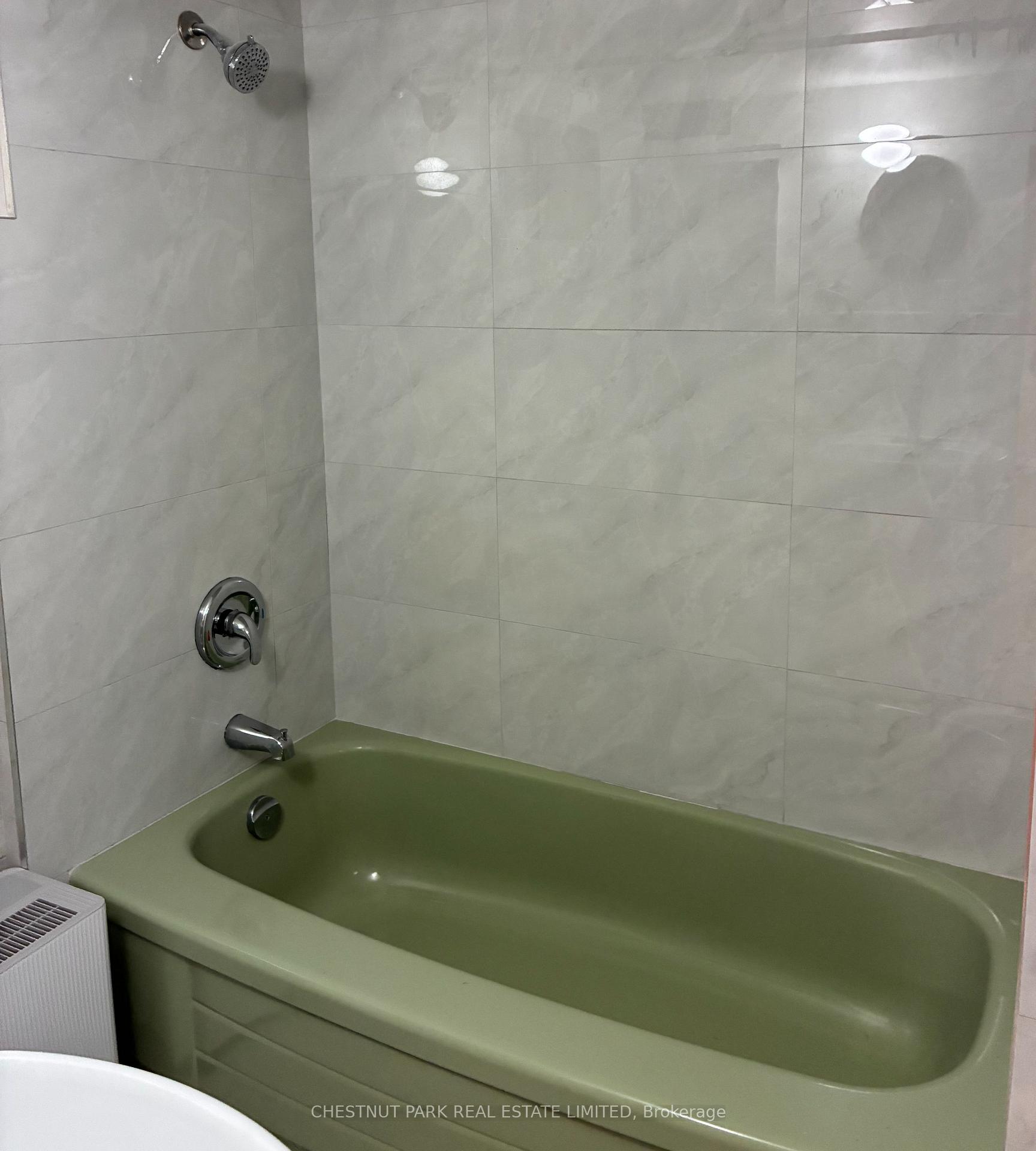 Photo 18 of Unit Lower, 173 Chambers Avenue, Toronto, Keelesdale-Eglinton West — HOMEH