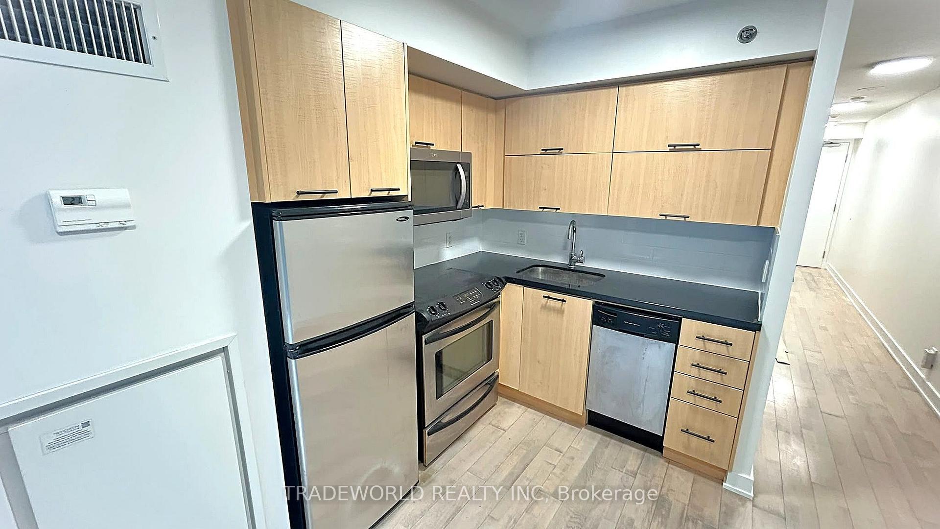 Photo 7 of Unit 319, 21 Nelson Street, Toronto, Waterfront Communities — HOMEH