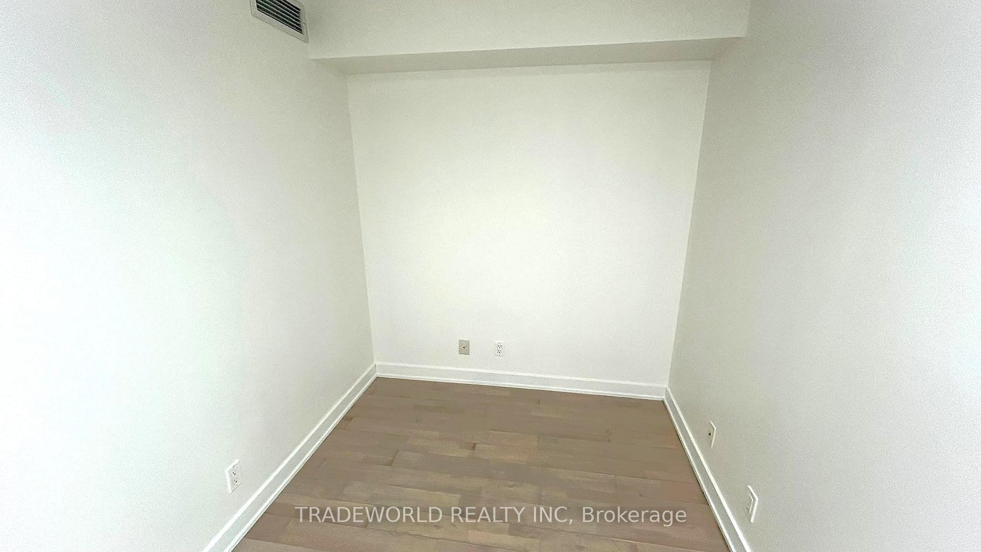 Photo 8 of Unit 319, 21 Nelson Street, Toronto, Waterfront Communities — HOMEH
