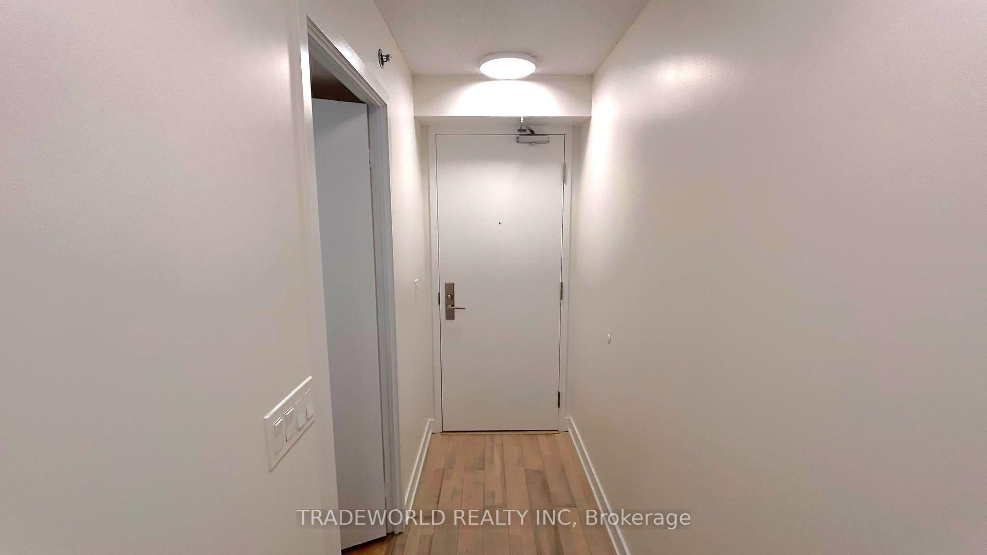 Photo 14 of Unit 319, 21 Nelson Street, Toronto, Waterfront Communities — HOMEH