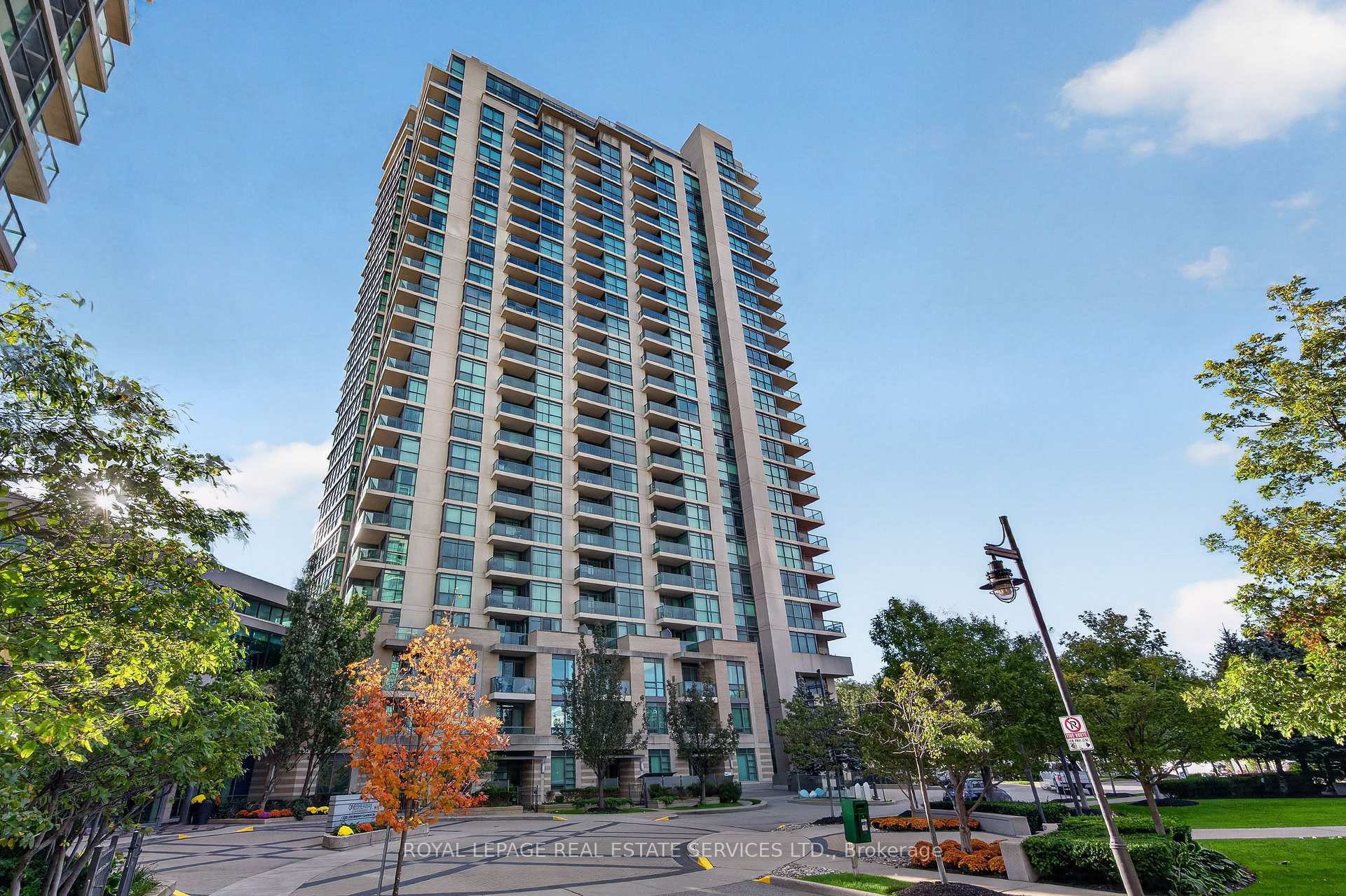 Photo 2 of Unit 1401, 235 Sherway Gardens Road, Etobicoke, Islington-City Centre West — HOMEH