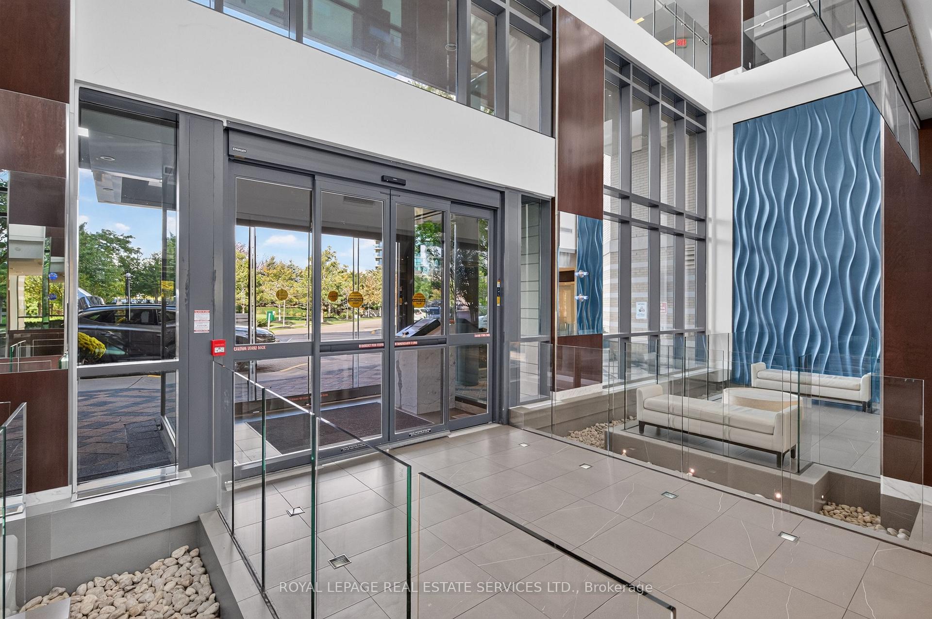 Photo 4 of Unit 1401, 235 Sherway Gardens Road, Etobicoke, Islington-City Centre West — HOMEH