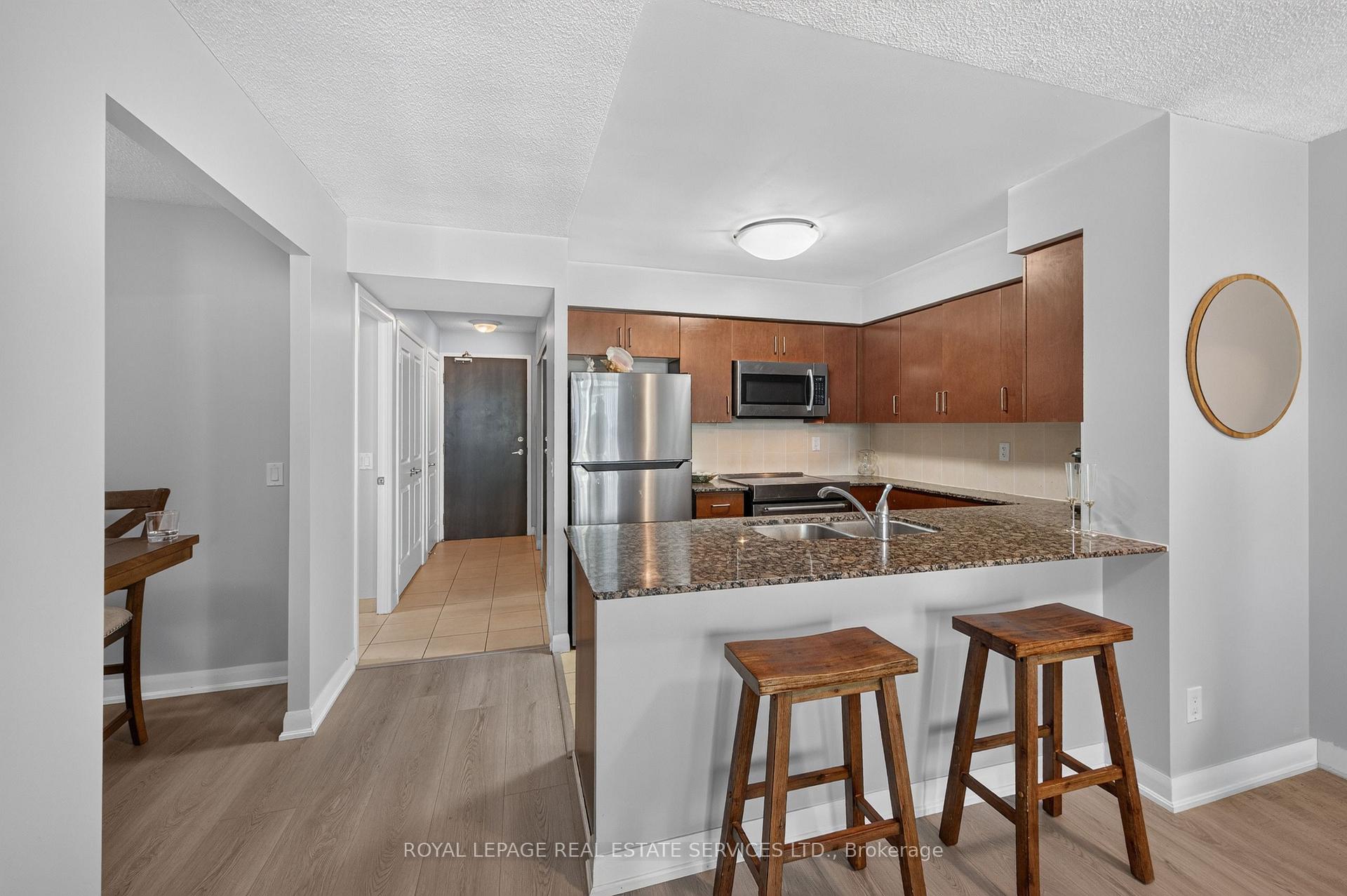 Photo 8 of Unit 1401, 235 Sherway Gardens Road, Etobicoke, Islington-City Centre West — HOMEH
