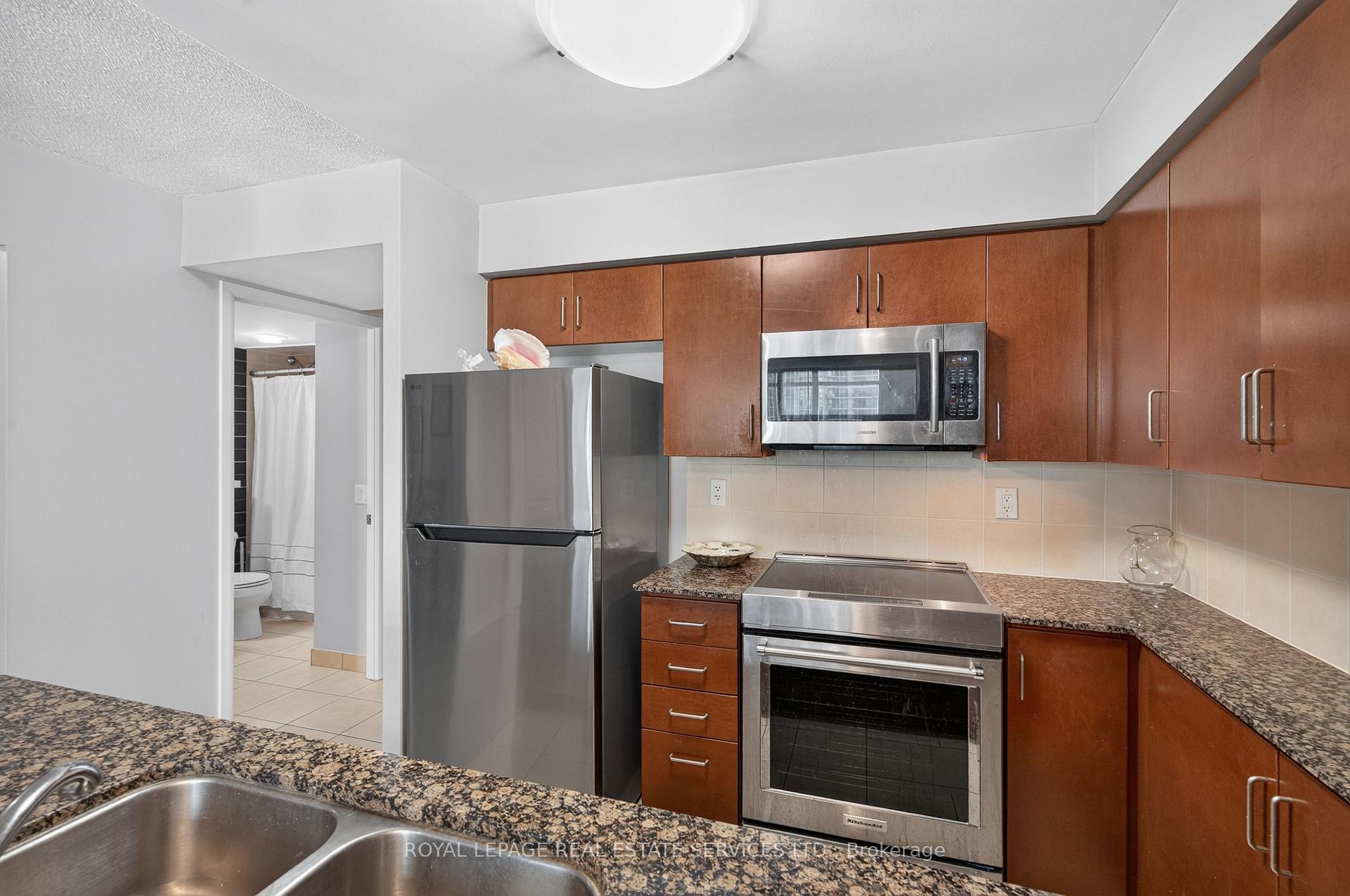 Photo 10 of Unit 1401, 235 Sherway Gardens Road, Etobicoke, Islington-City Centre West — HOMEH