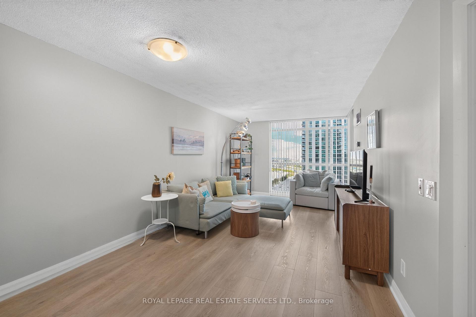 Photo 17 of Unit 1401, 235 Sherway Gardens Road, Etobicoke, Islington-City Centre West — HOMEH