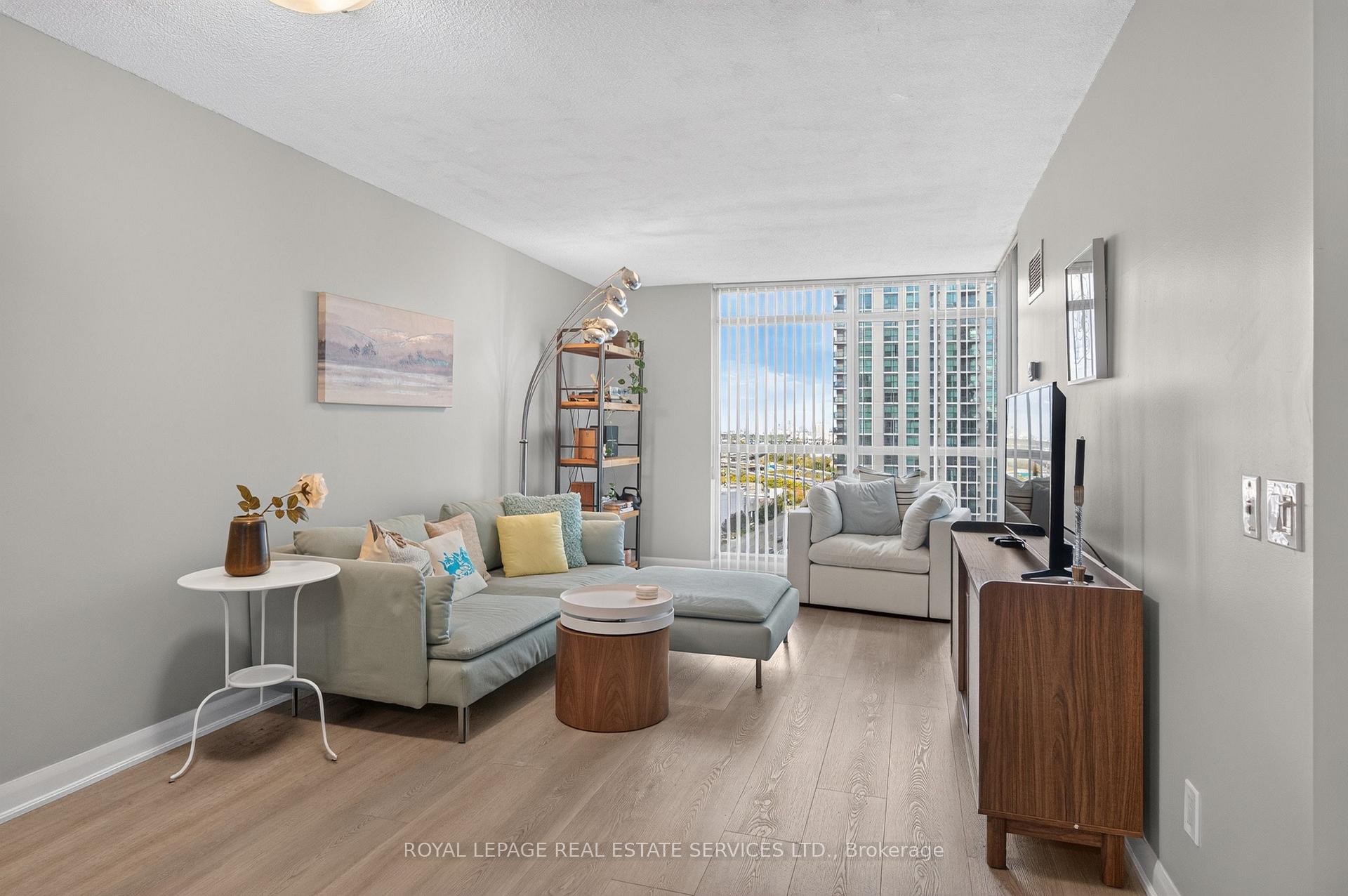 Photo 18 of Unit 1401, 235 Sherway Gardens Road, Etobicoke, Islington-City Centre West — HOMEH