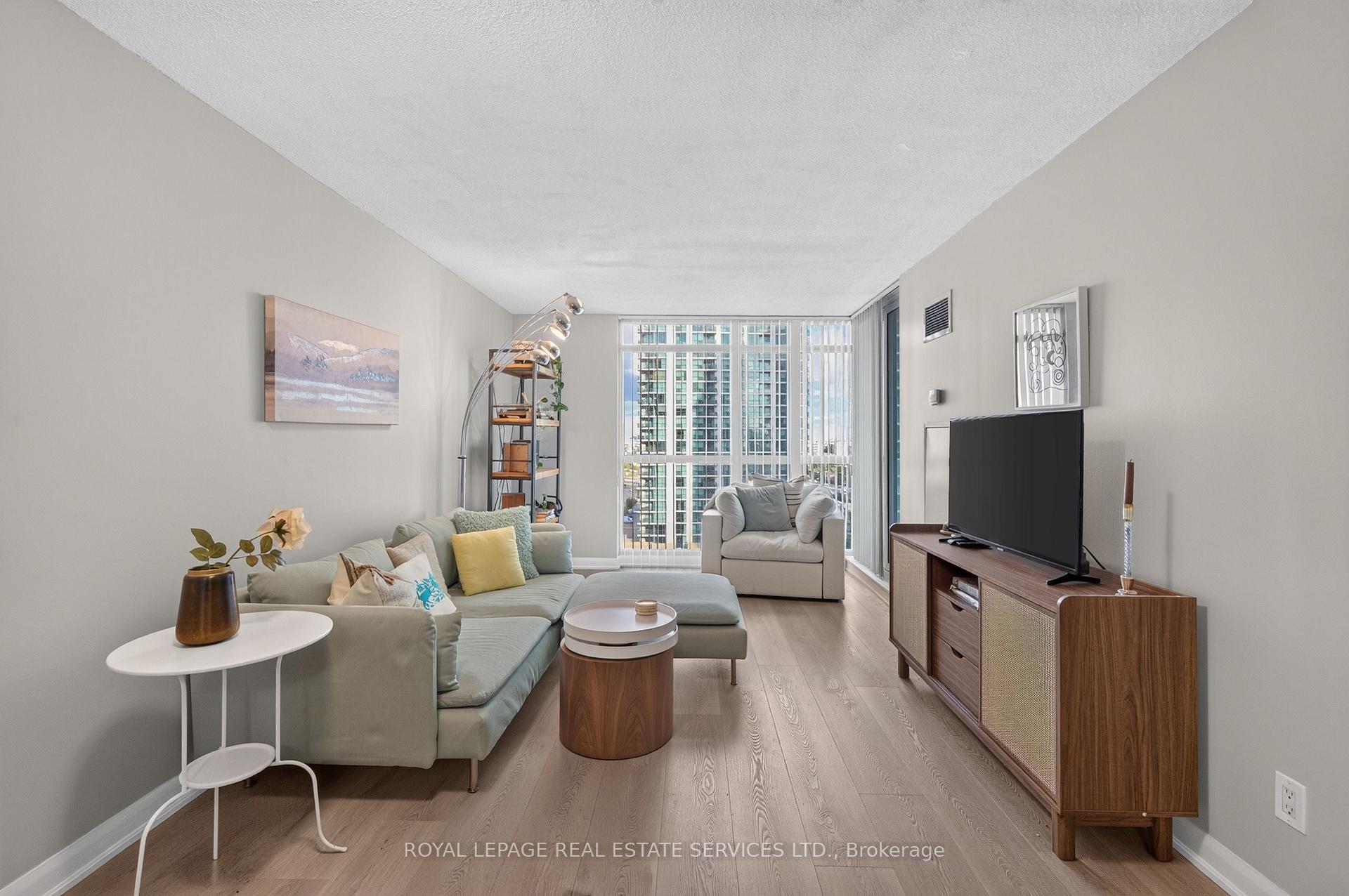Photo 19 of Unit 1401, 235 Sherway Gardens Road, Etobicoke, Islington-City Centre West — HOMEH