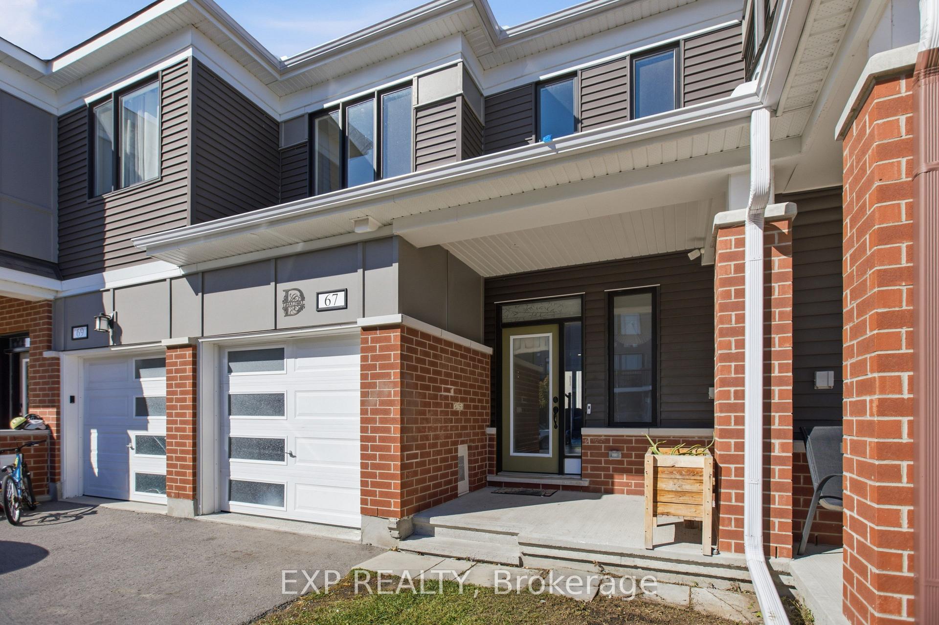 Photo 2 of 67 Caspian Row, Ottawa, Kanata - Emerald Meadows/Trailwest — HOMEH