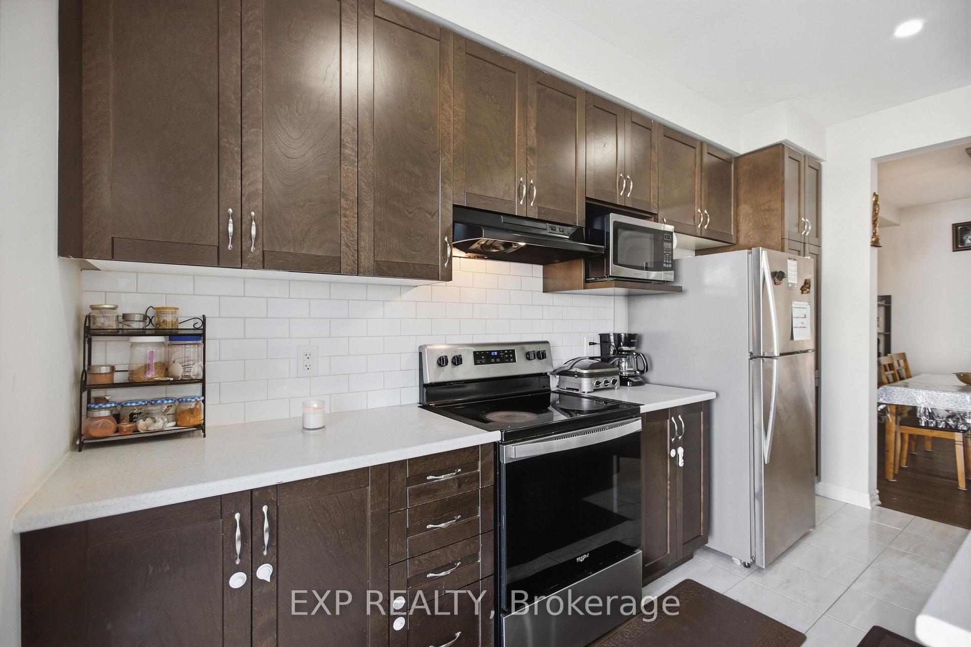 Photo 11 of 67 Caspian Row, Ottawa, Kanata - Emerald Meadows/Trailwest — HOMEH
