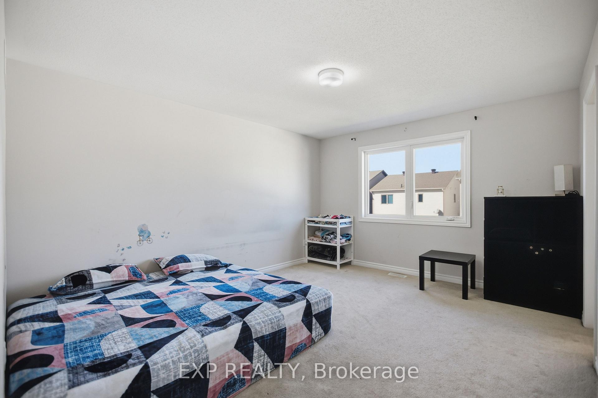 Photo 13 of 67 Caspian Row, Ottawa, Kanata - Emerald Meadows/Trailwest — HOMEH