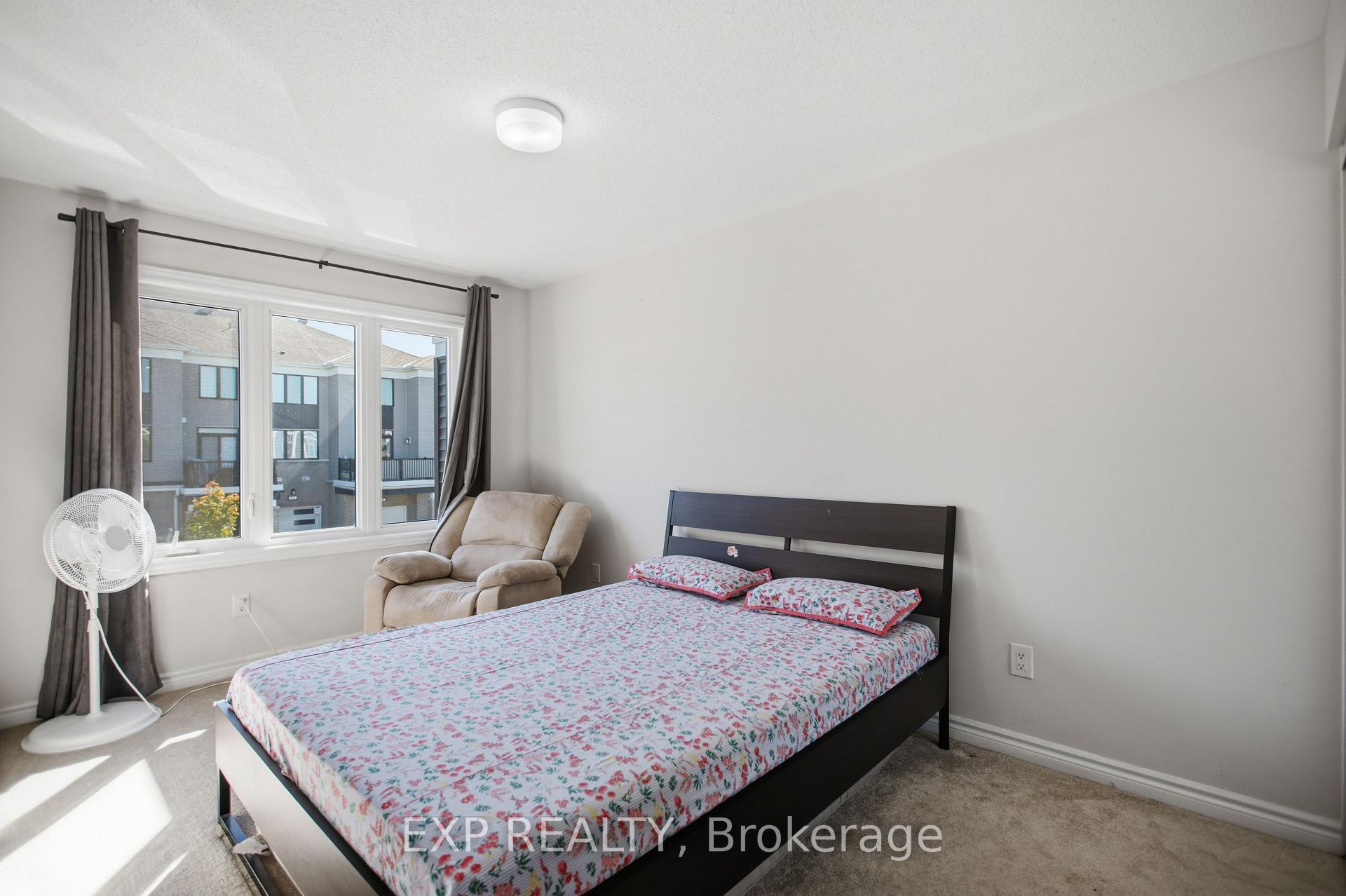 Photo 16 of 67 Caspian Row, Ottawa, Kanata - Emerald Meadows/Trailwest — HOMEH