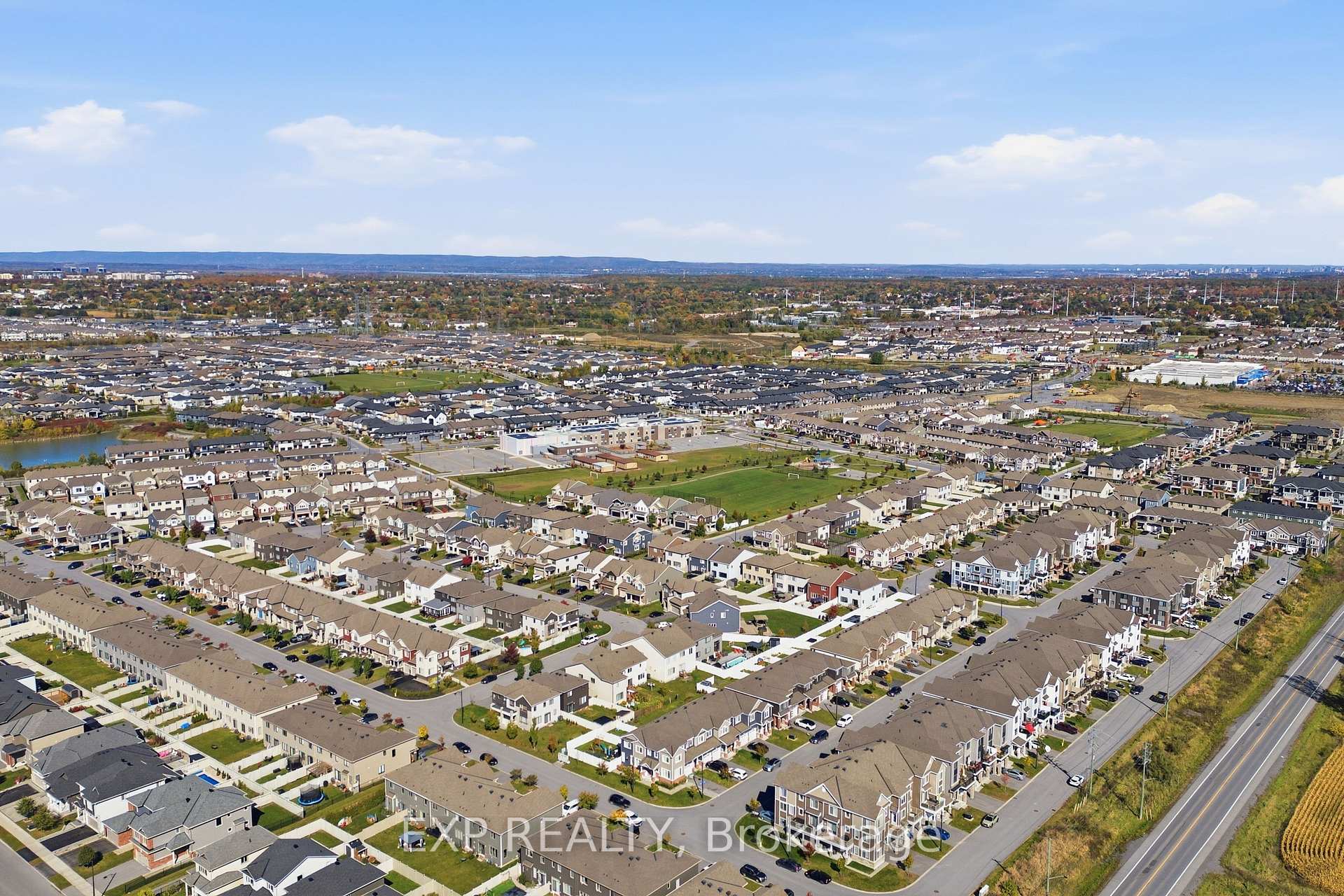 Photo 32 of 67 Caspian Row, Ottawa, Kanata - Emerald Meadows/Trailwest — HOMEH