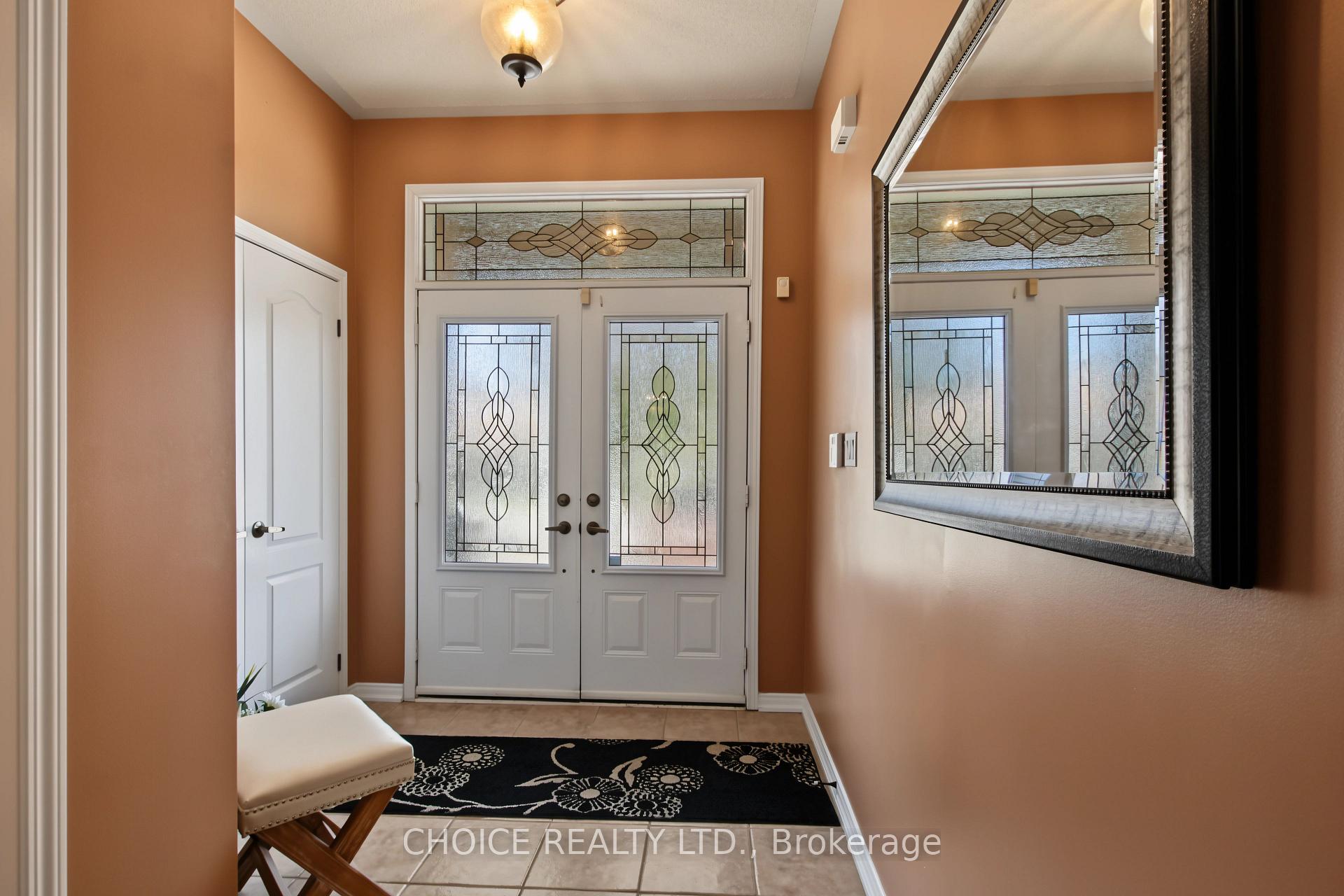 Photo 3 of 3352 Ferris Street, Burlington, Alton — HOMEH