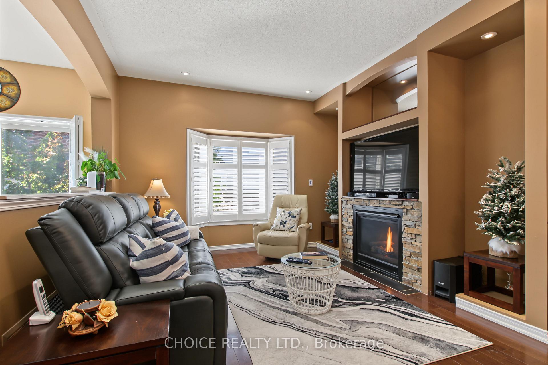 Photo 8 of 3352 Ferris Street, Burlington, Alton — HOMEH