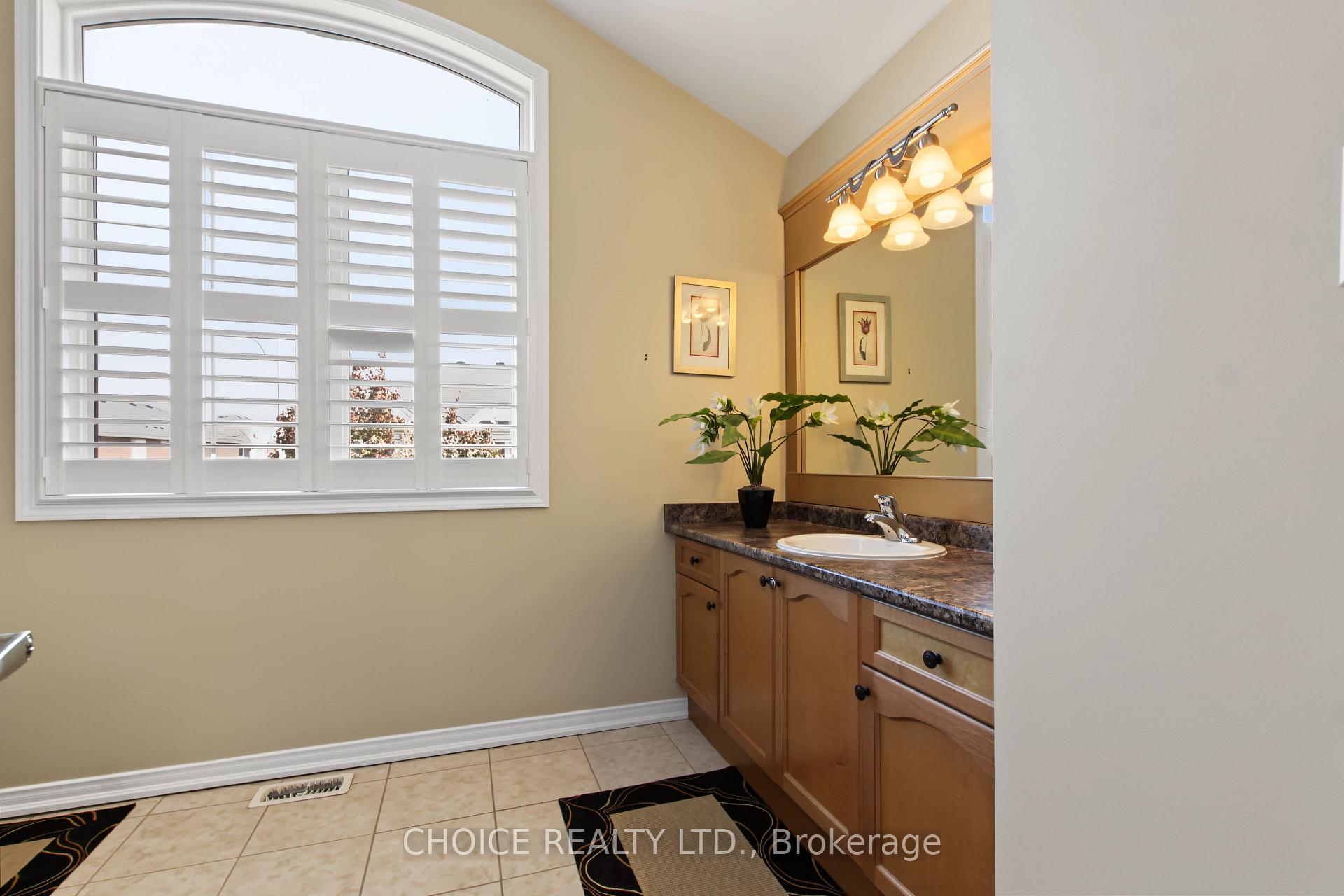 Photo 16 of 3352 Ferris Street, Burlington, Alton — HOMEH