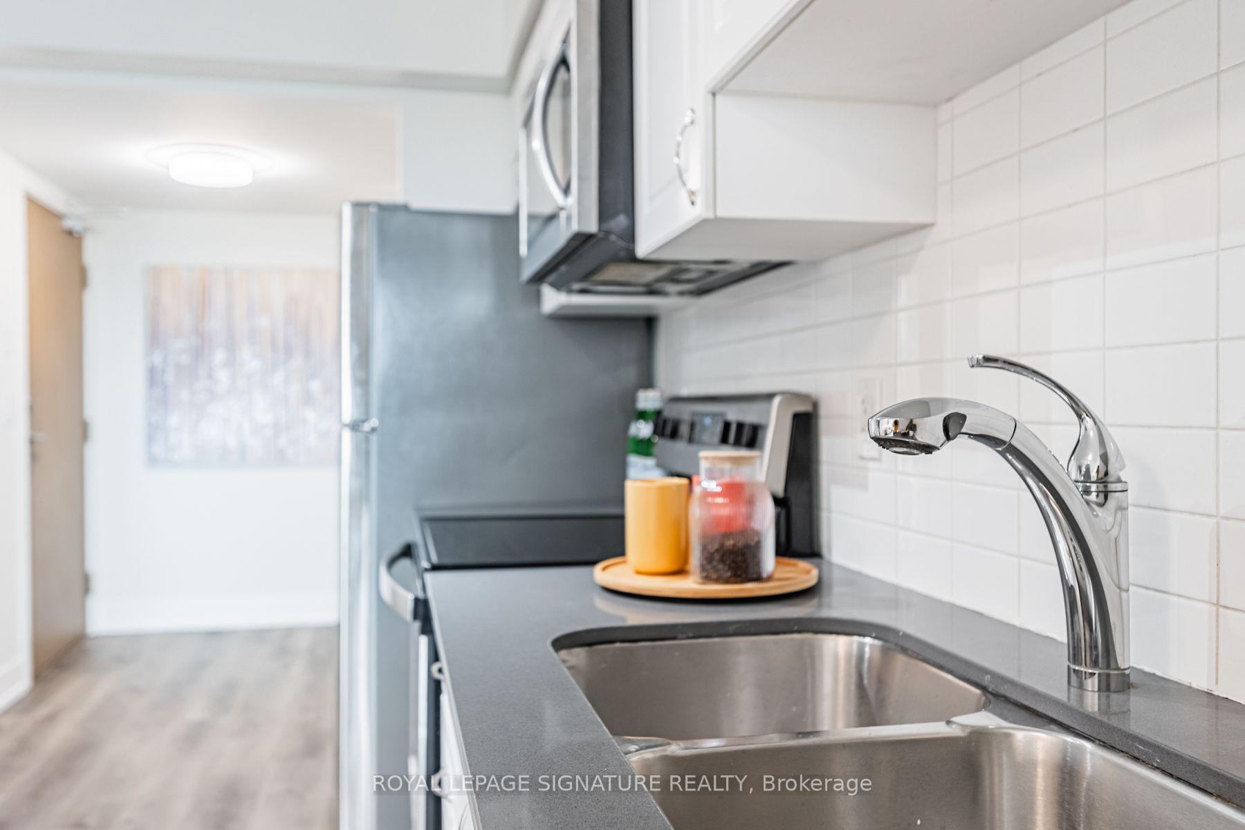 Photo 14 of Unit 1206, 1255 Bayly Street, Pickering, Bay Ridges — HOMEH